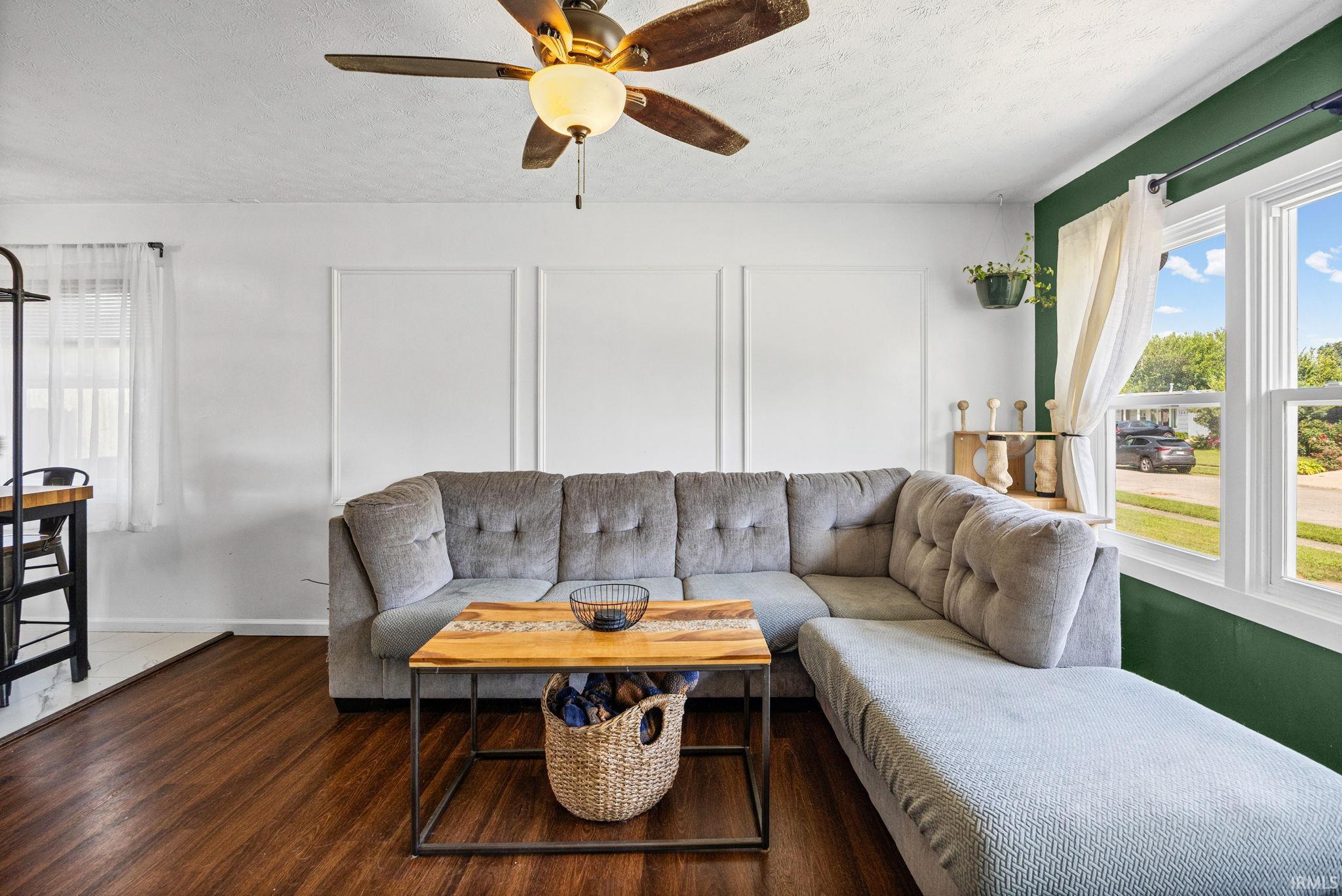 1009 Rochelle Drive