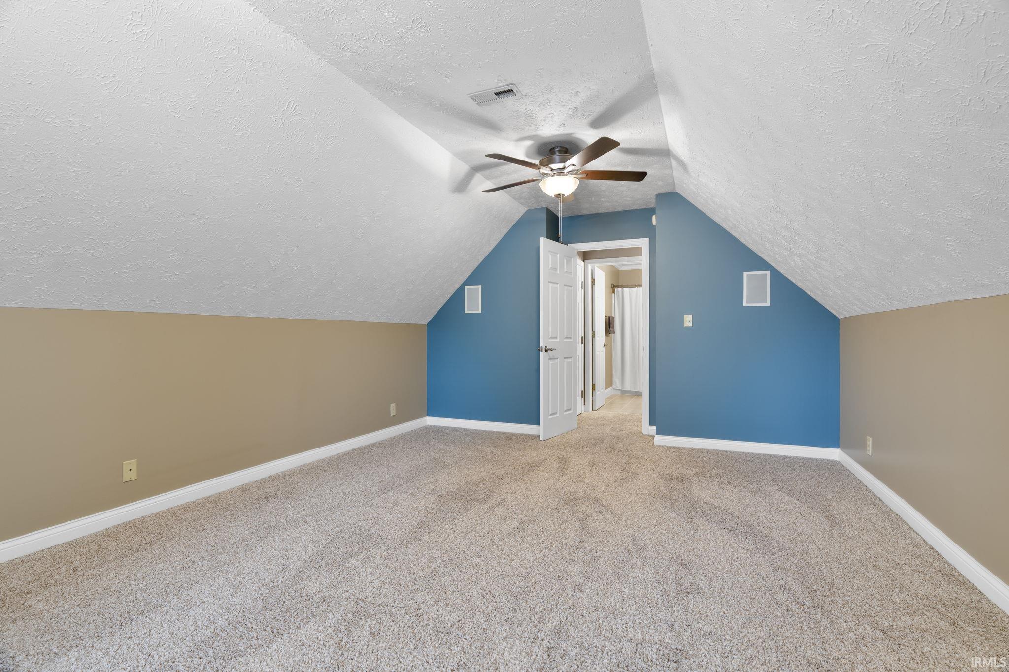 15 Kingfisher Circle