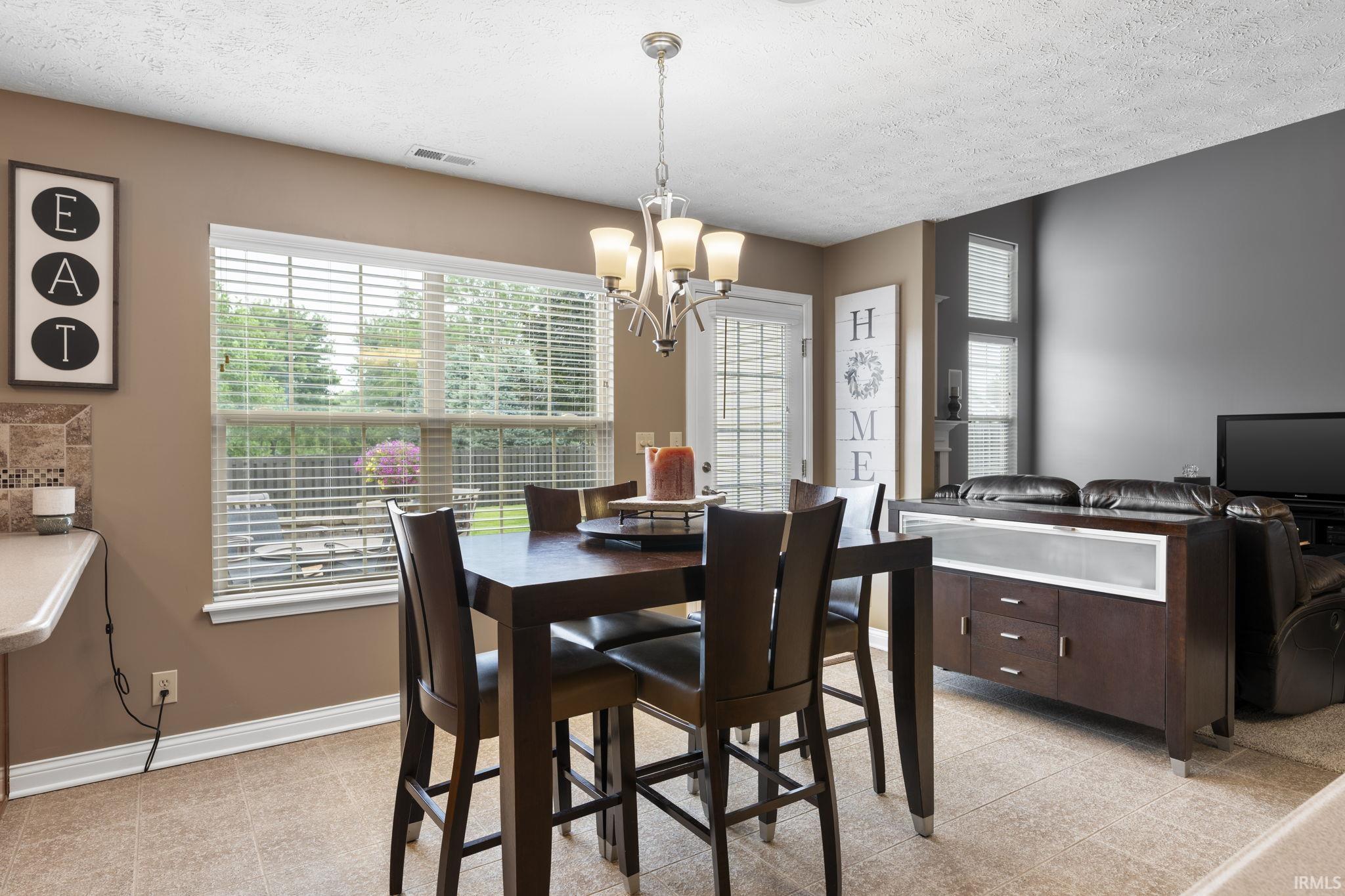 15 Kingfisher Circle