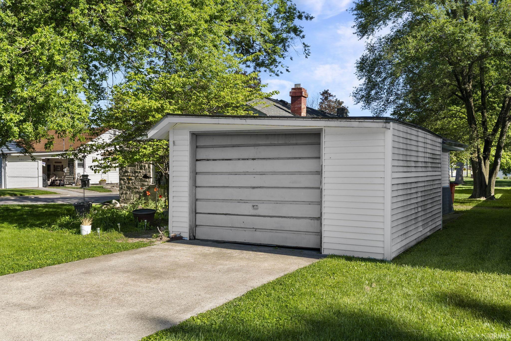 525 W Marion Street
