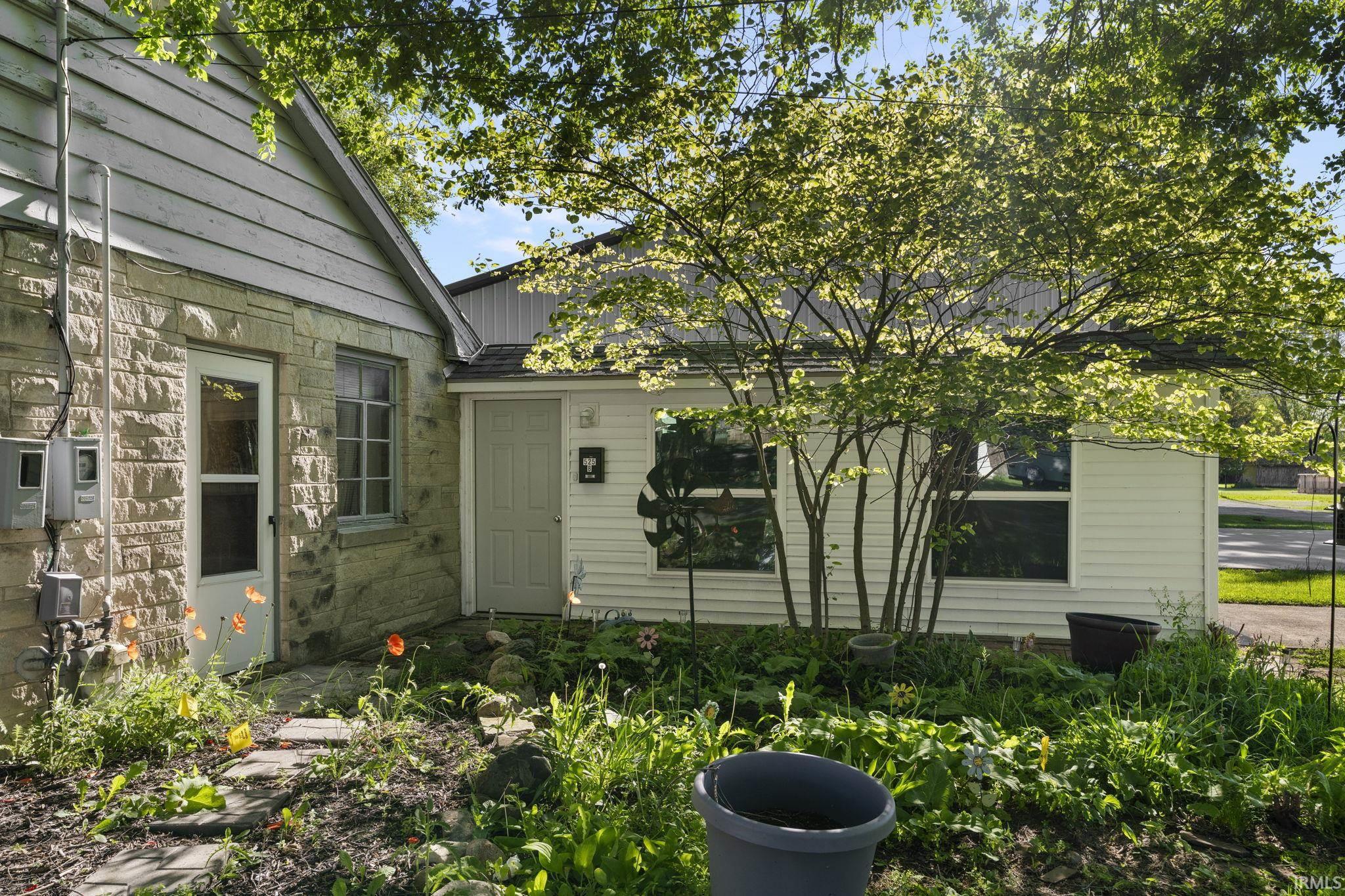 525 W Marion Street