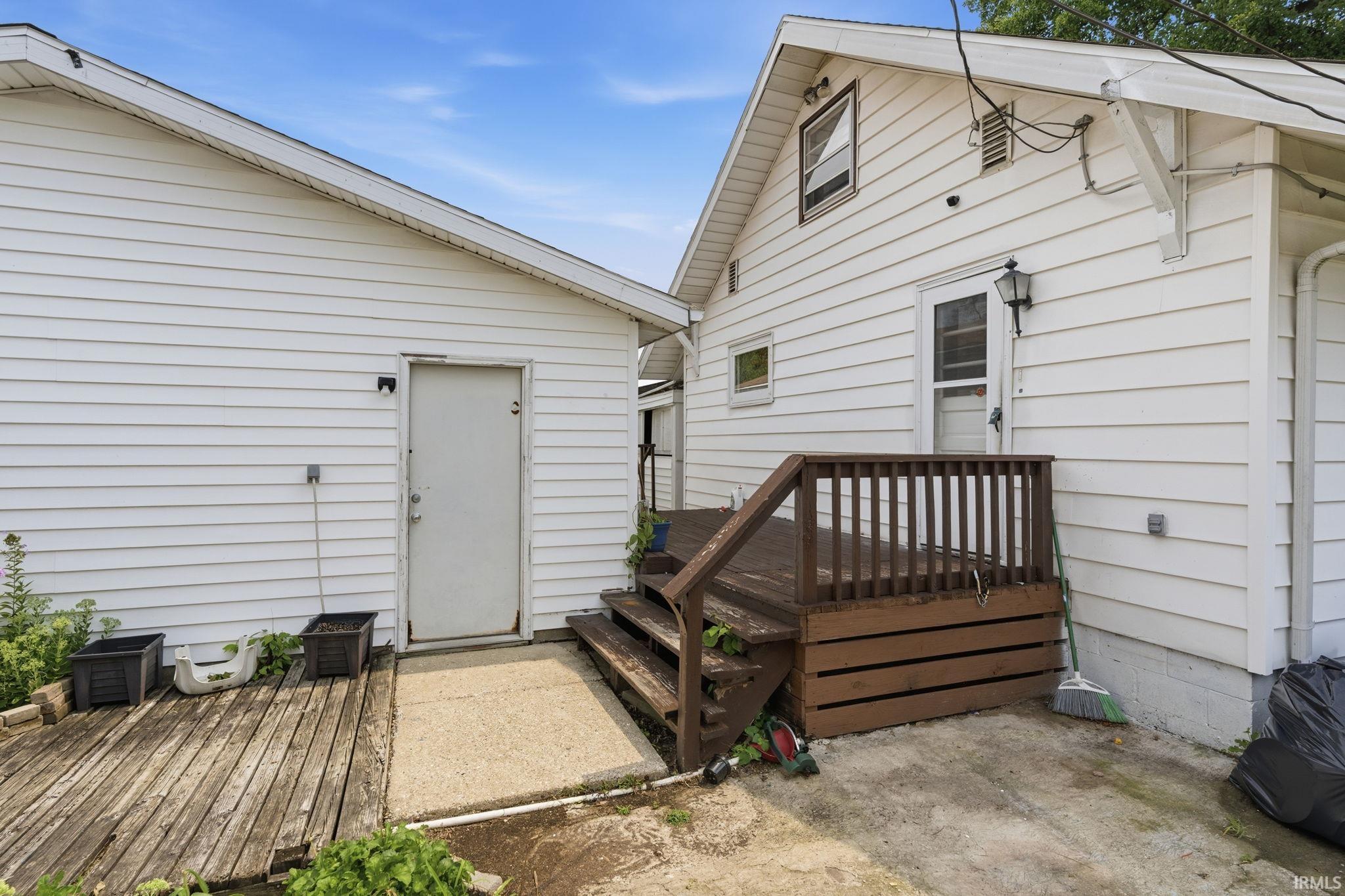 2712 Kossuth Street