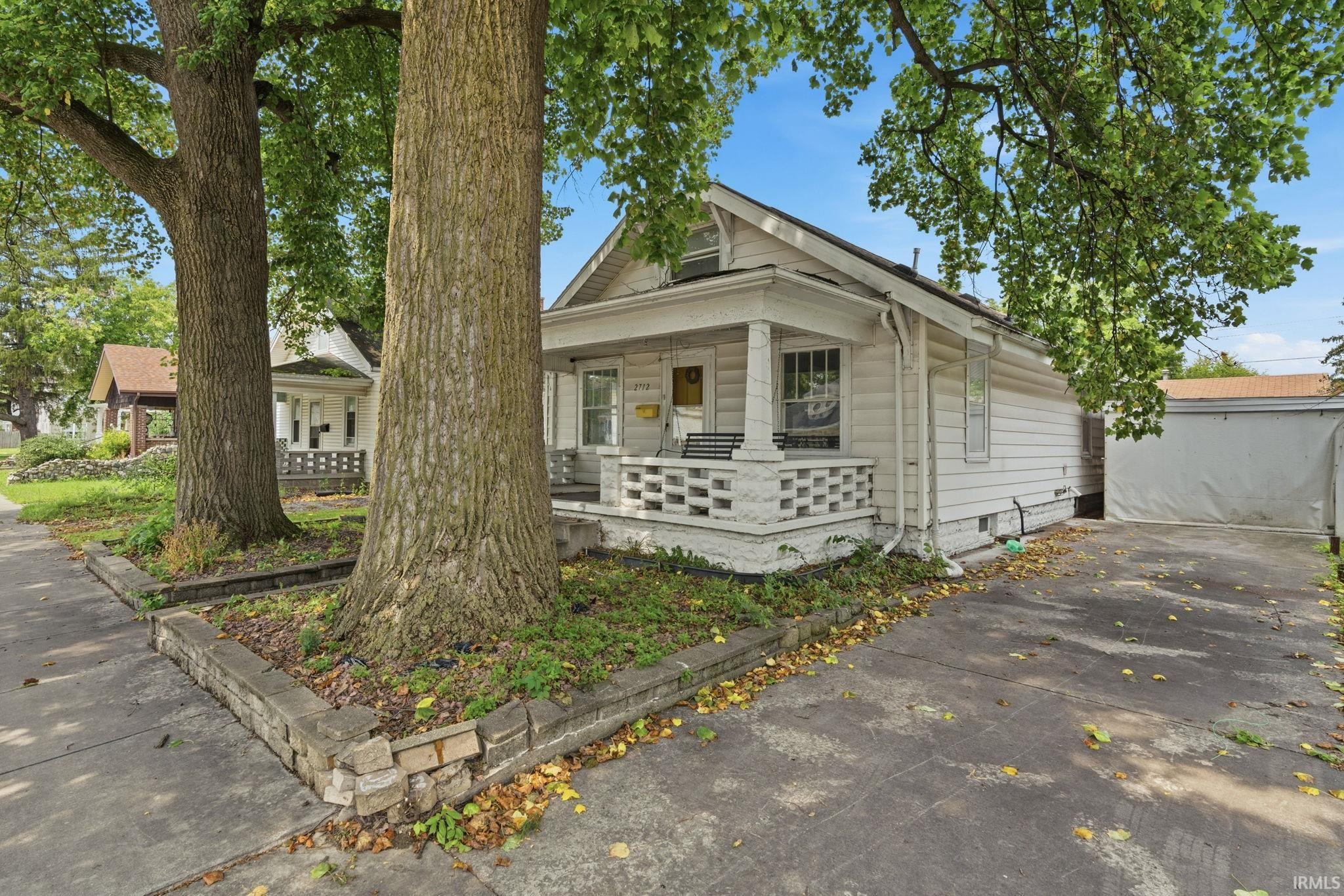 2712 Kossuth Street