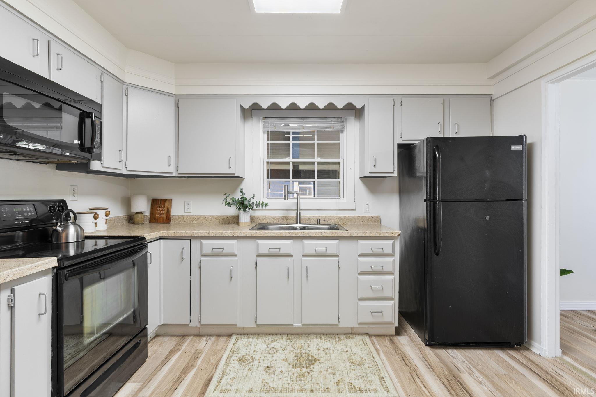 2421 Edgelea Drive