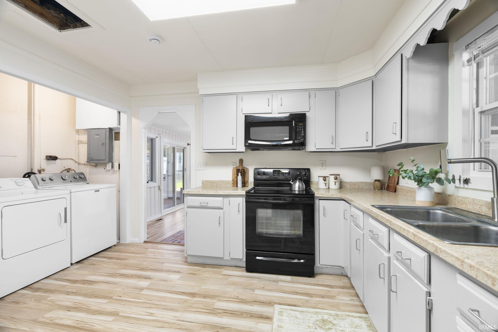 2421 Edgelea Drive