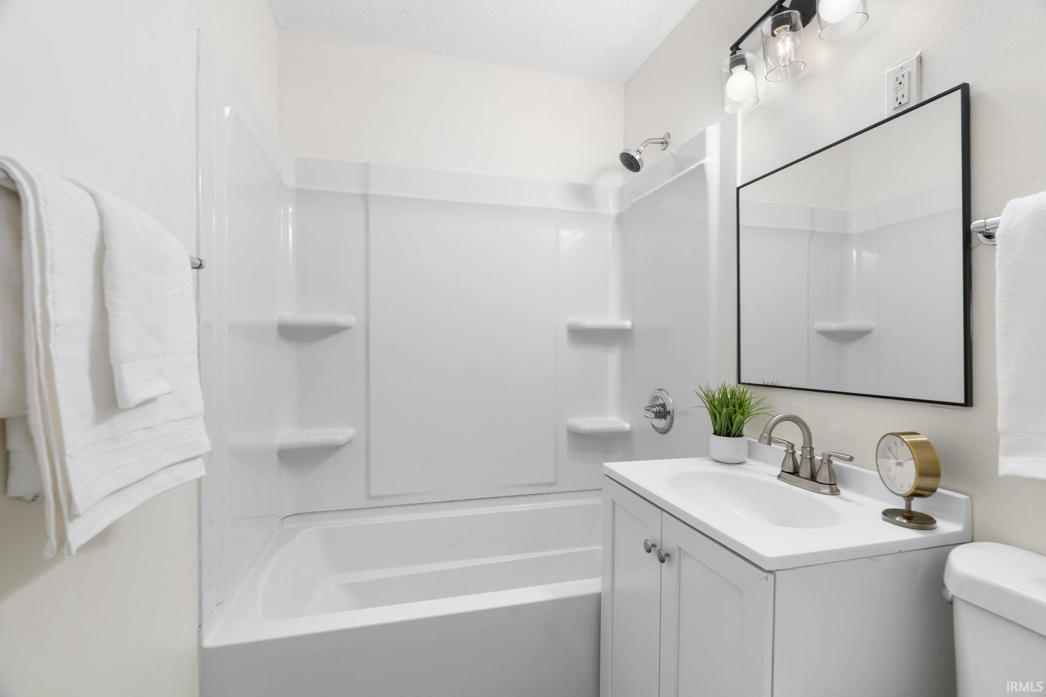 2421 Edgelea Drive