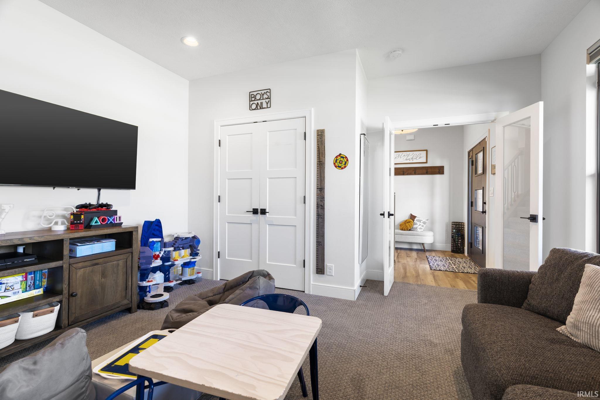 5293 Maize Drive