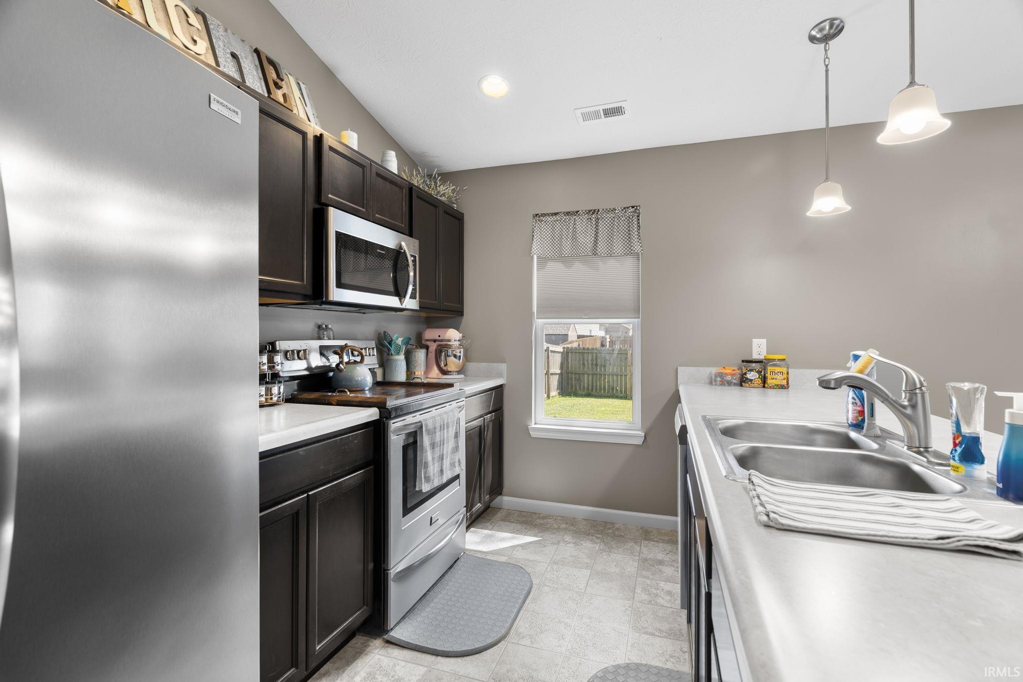3007 Queencastle Drive