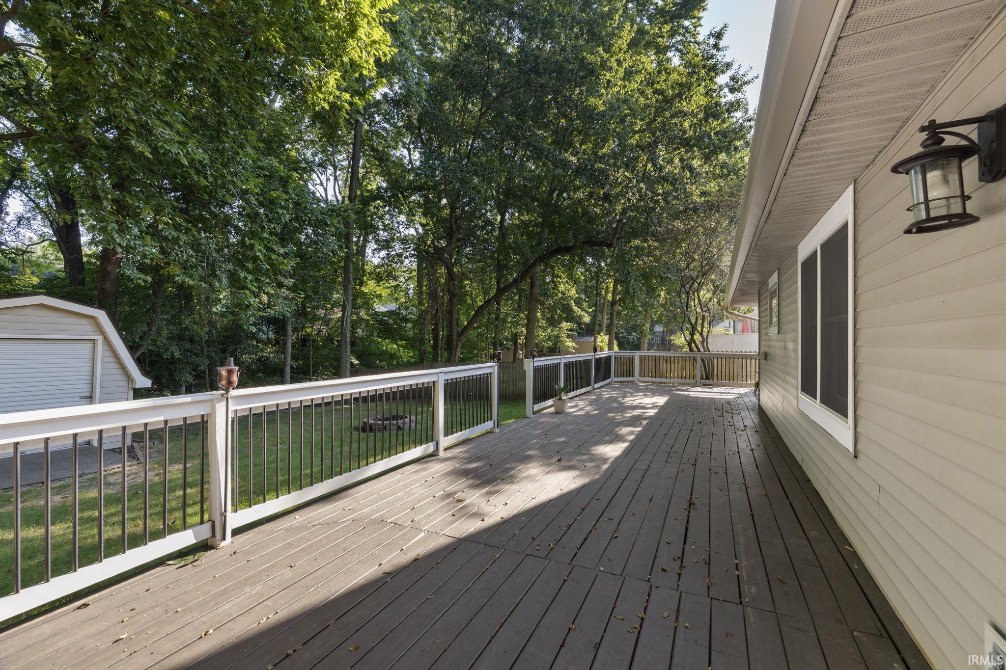 710 Bur Oak W Court