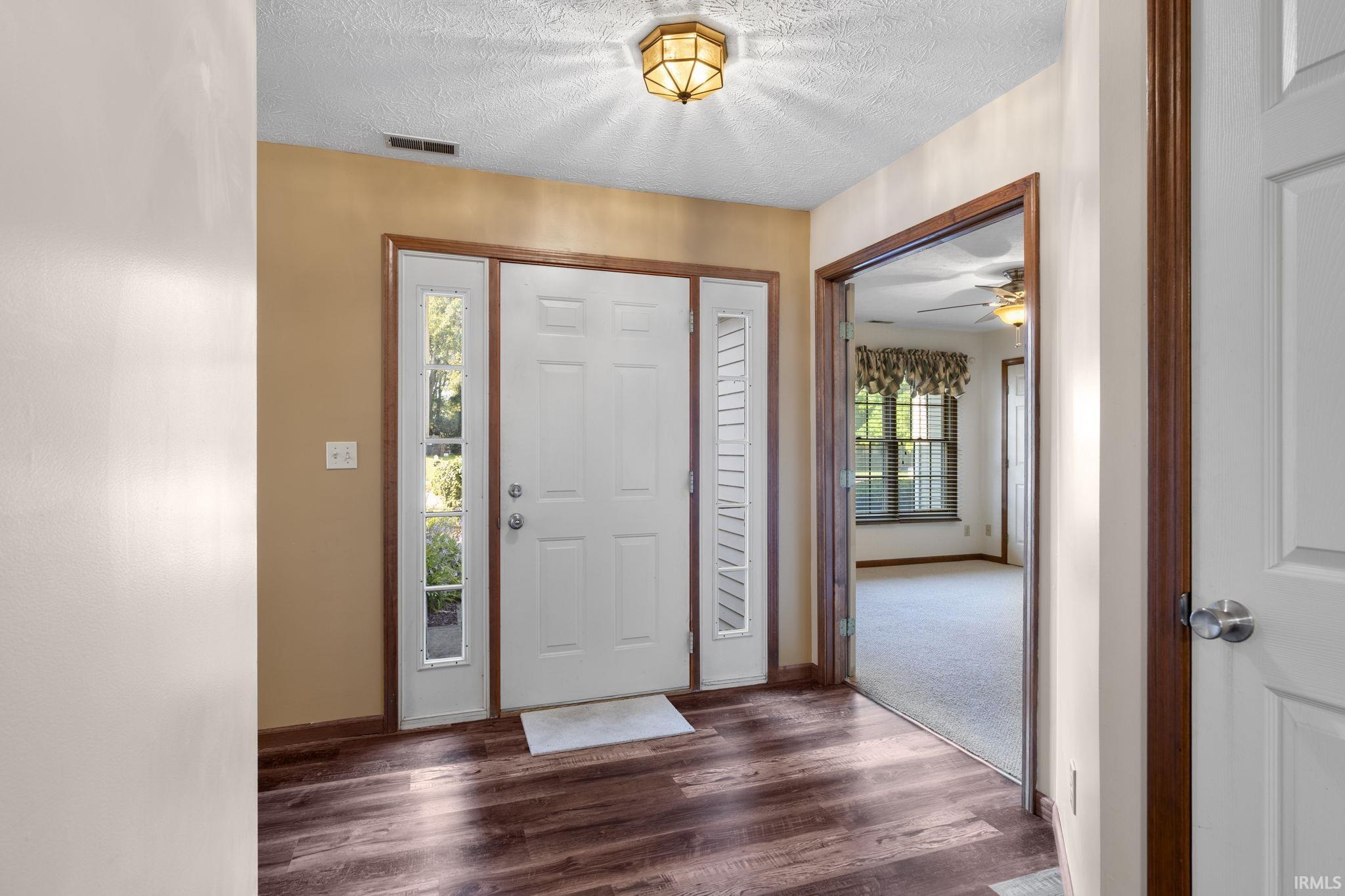 710 Bur Oak W Court