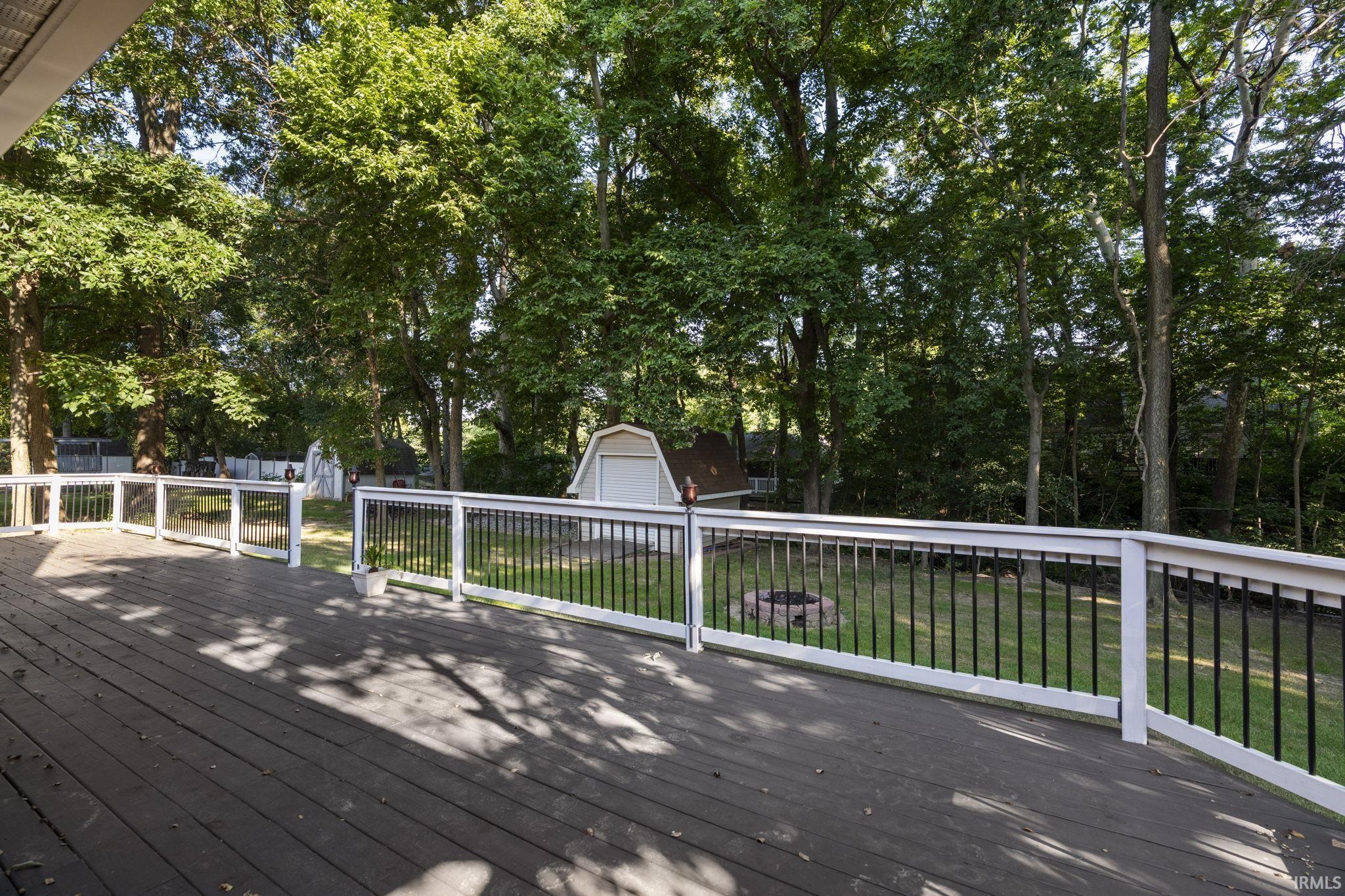 710 Bur Oak W Court