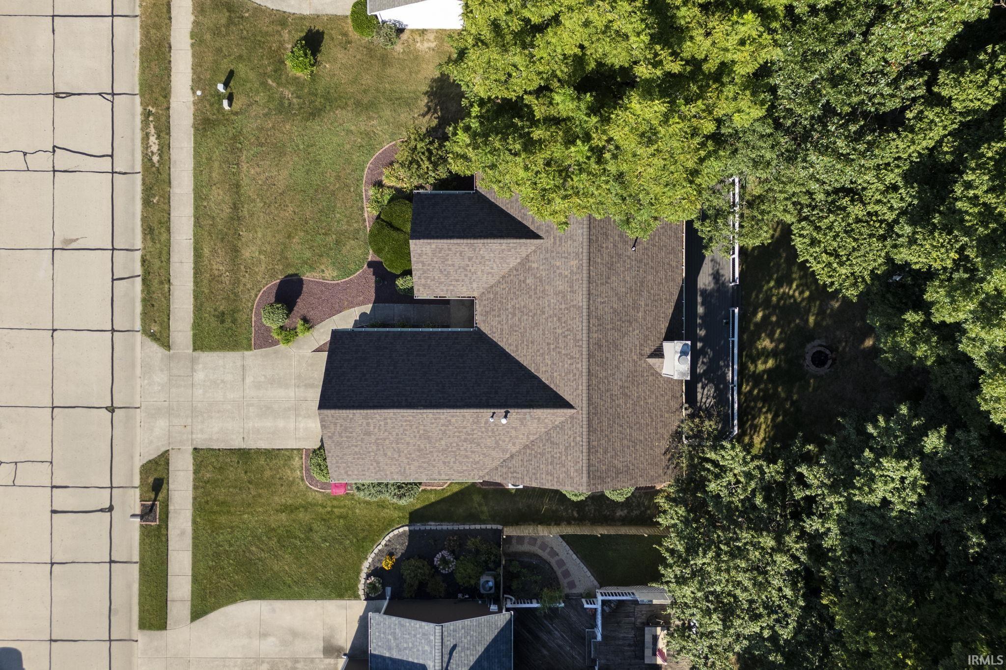 710 Bur Oak W Court