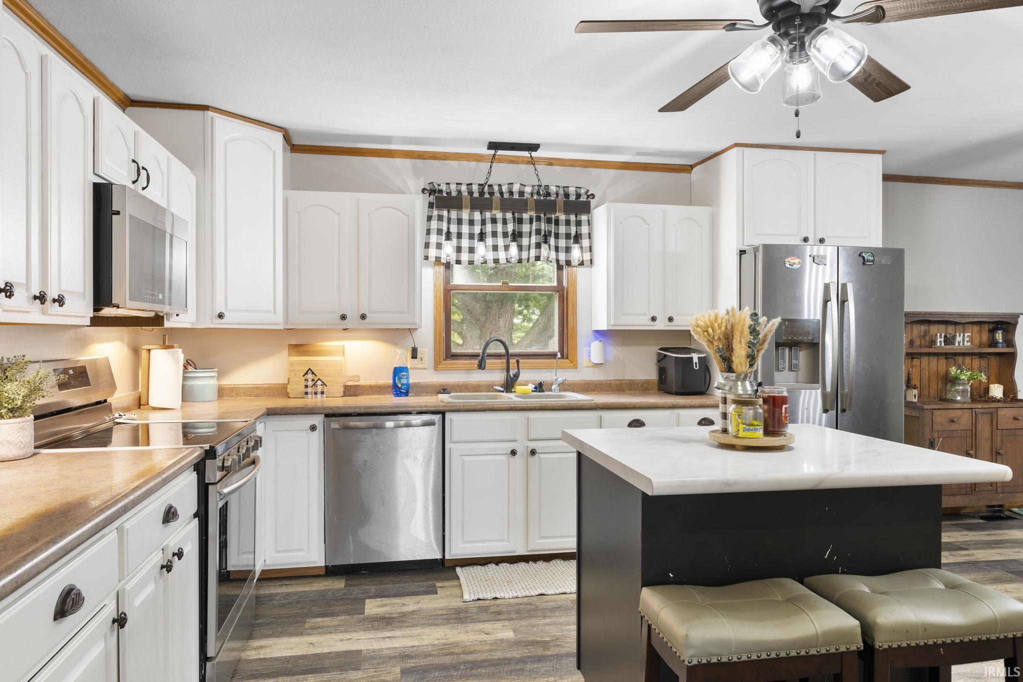 1432 S County Road 200 W