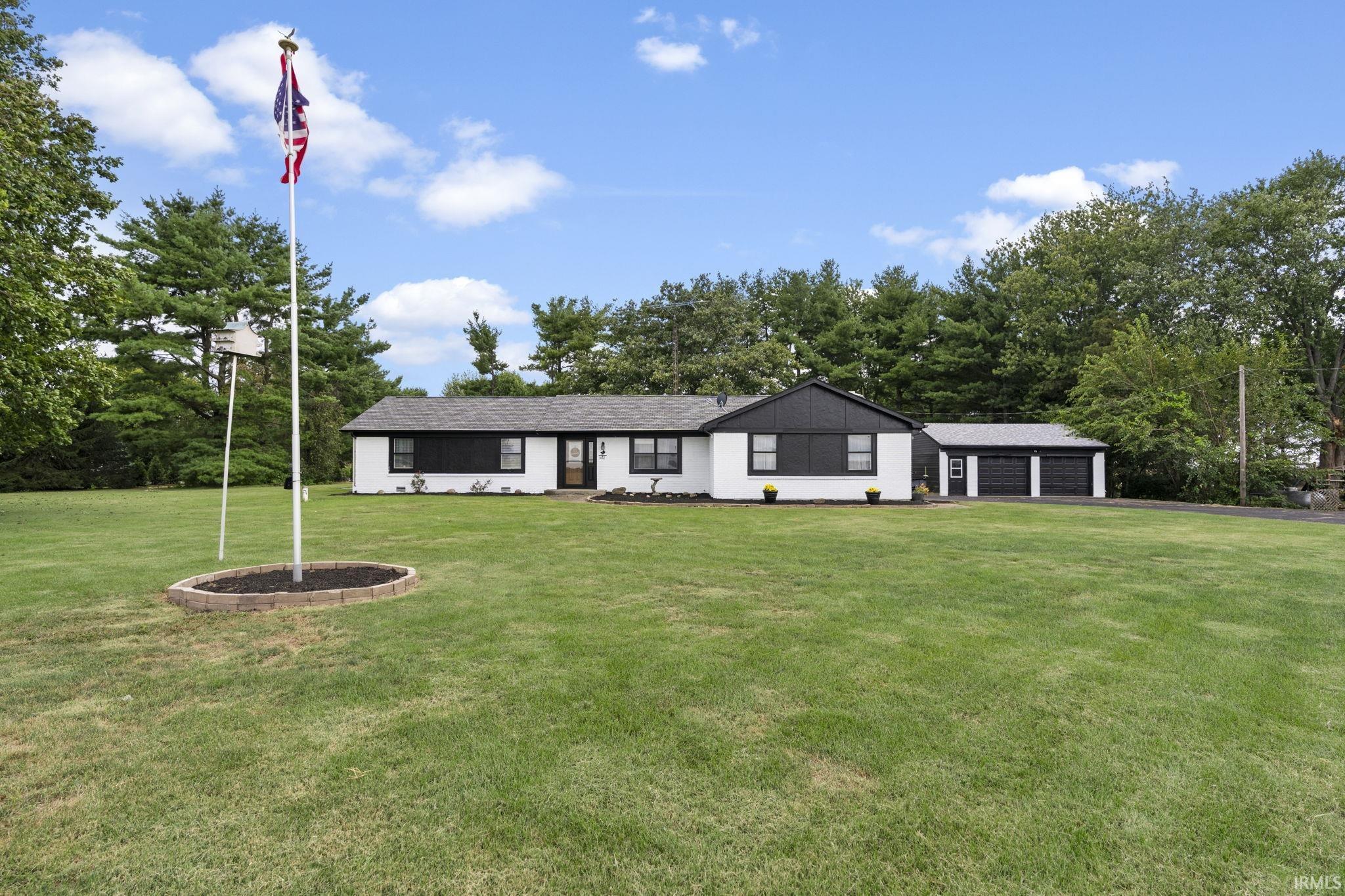 1432 S County Road 200 W