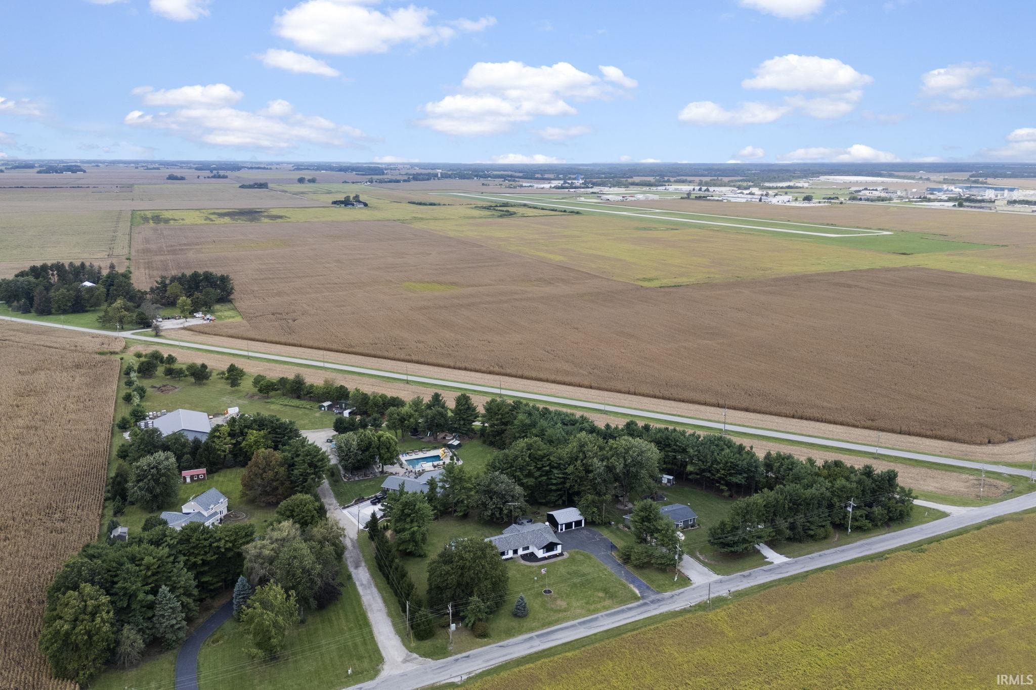1432 S County Road 200 W