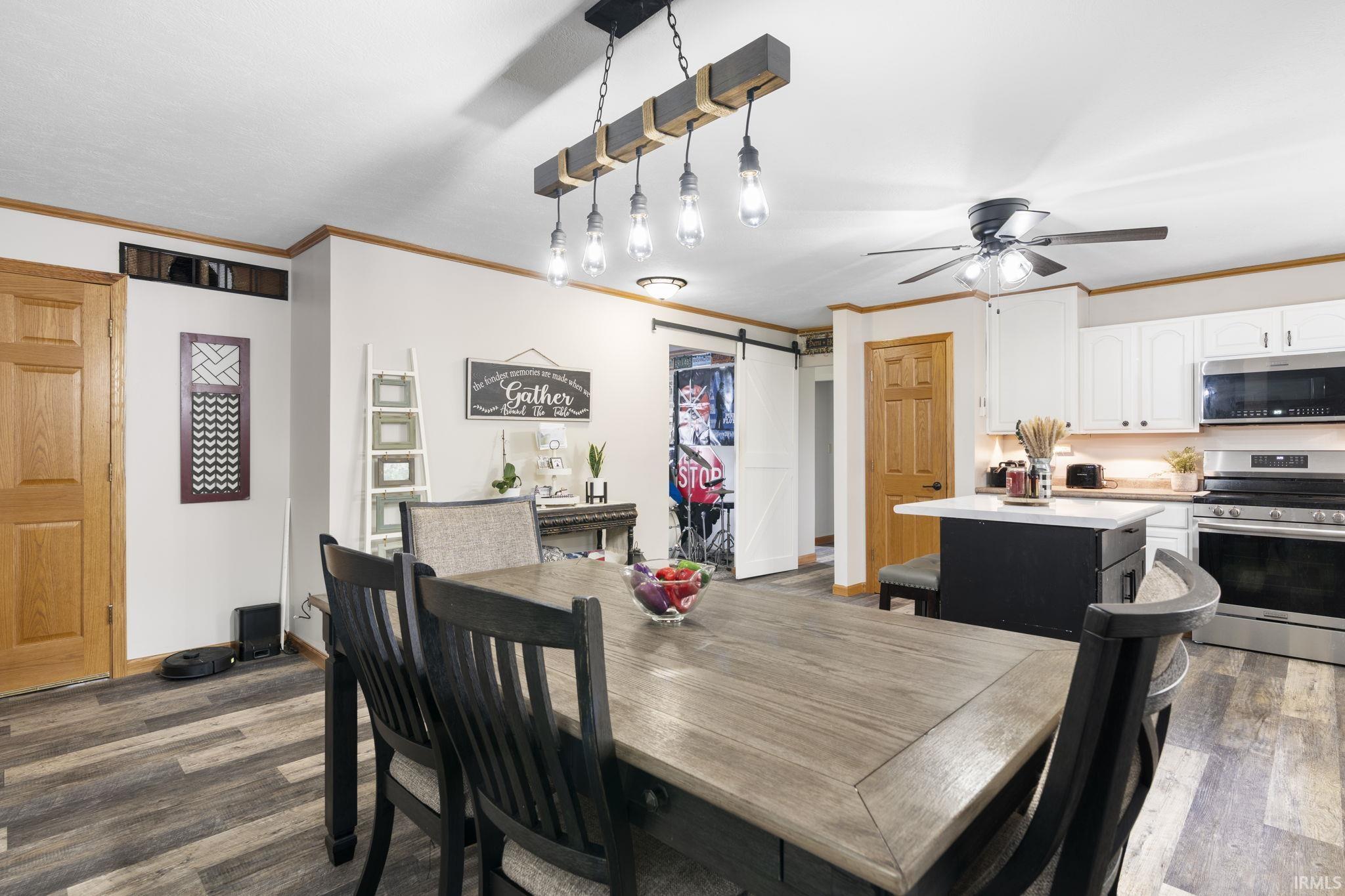 1432 S County Road 200 W