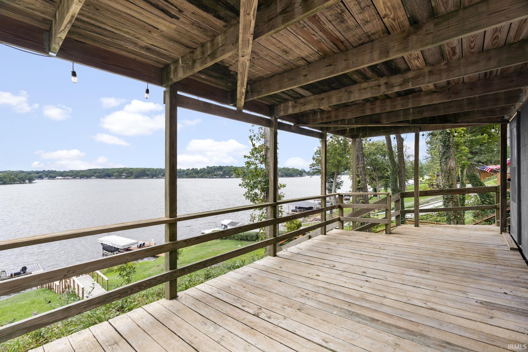 5493 E Colonial Oaks Drive