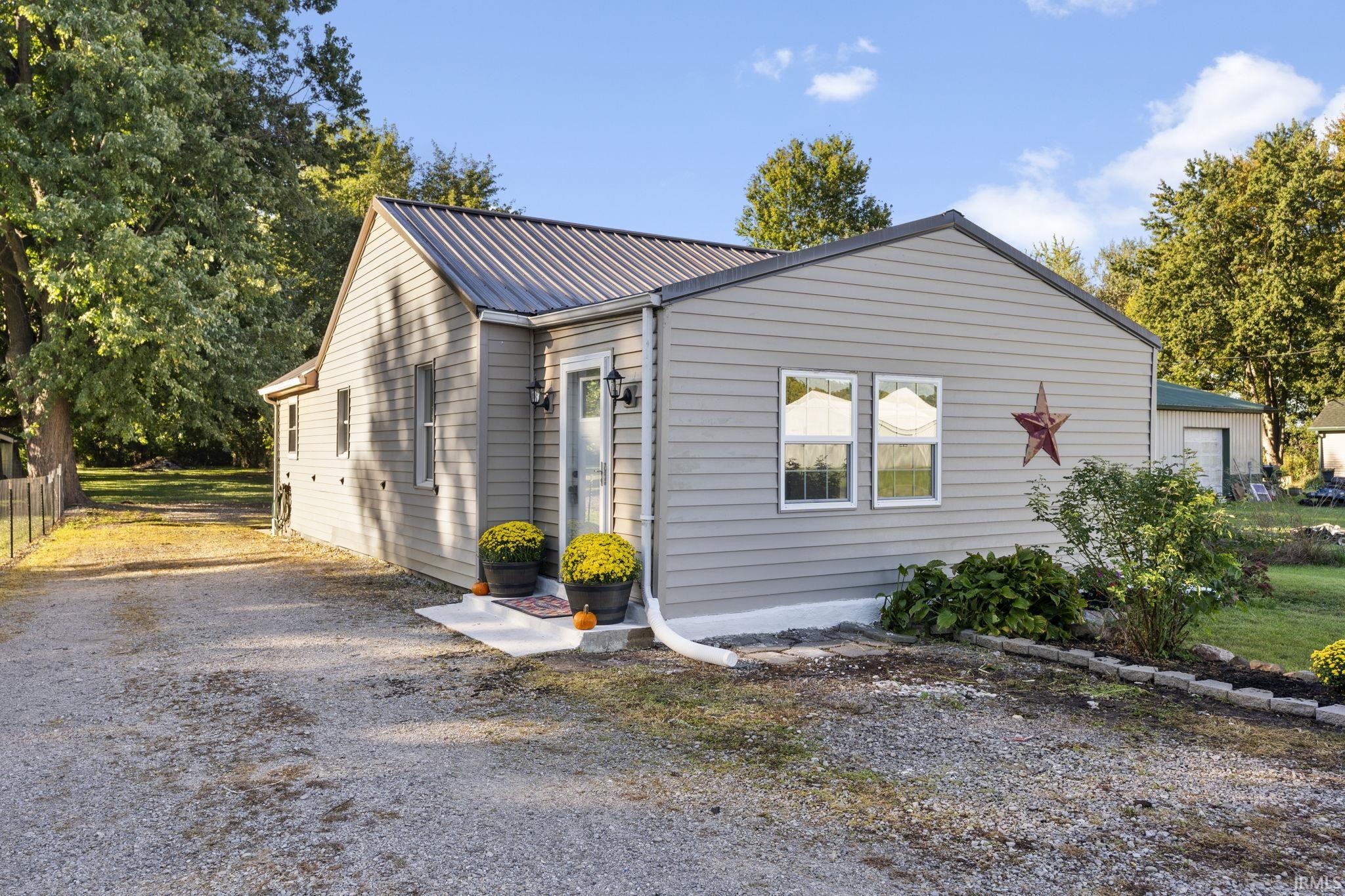 9193 E County Road 600