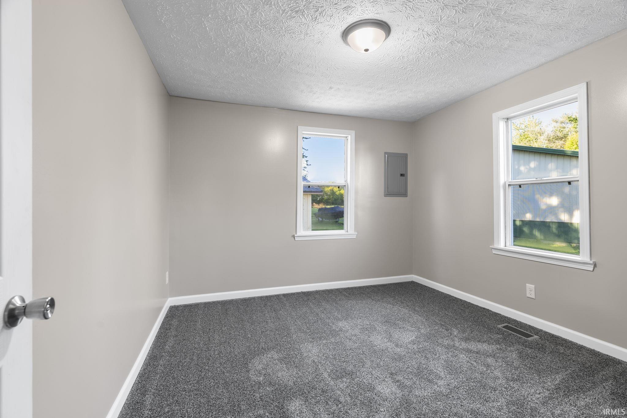 9193 E County Road 600