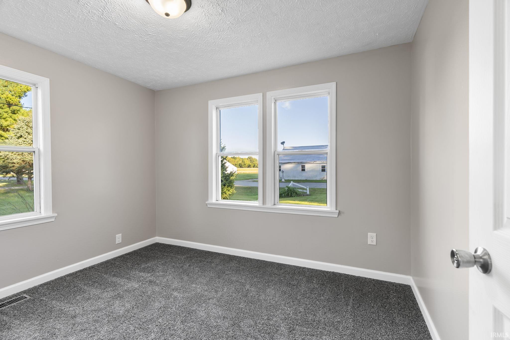 9193 E County Road 600