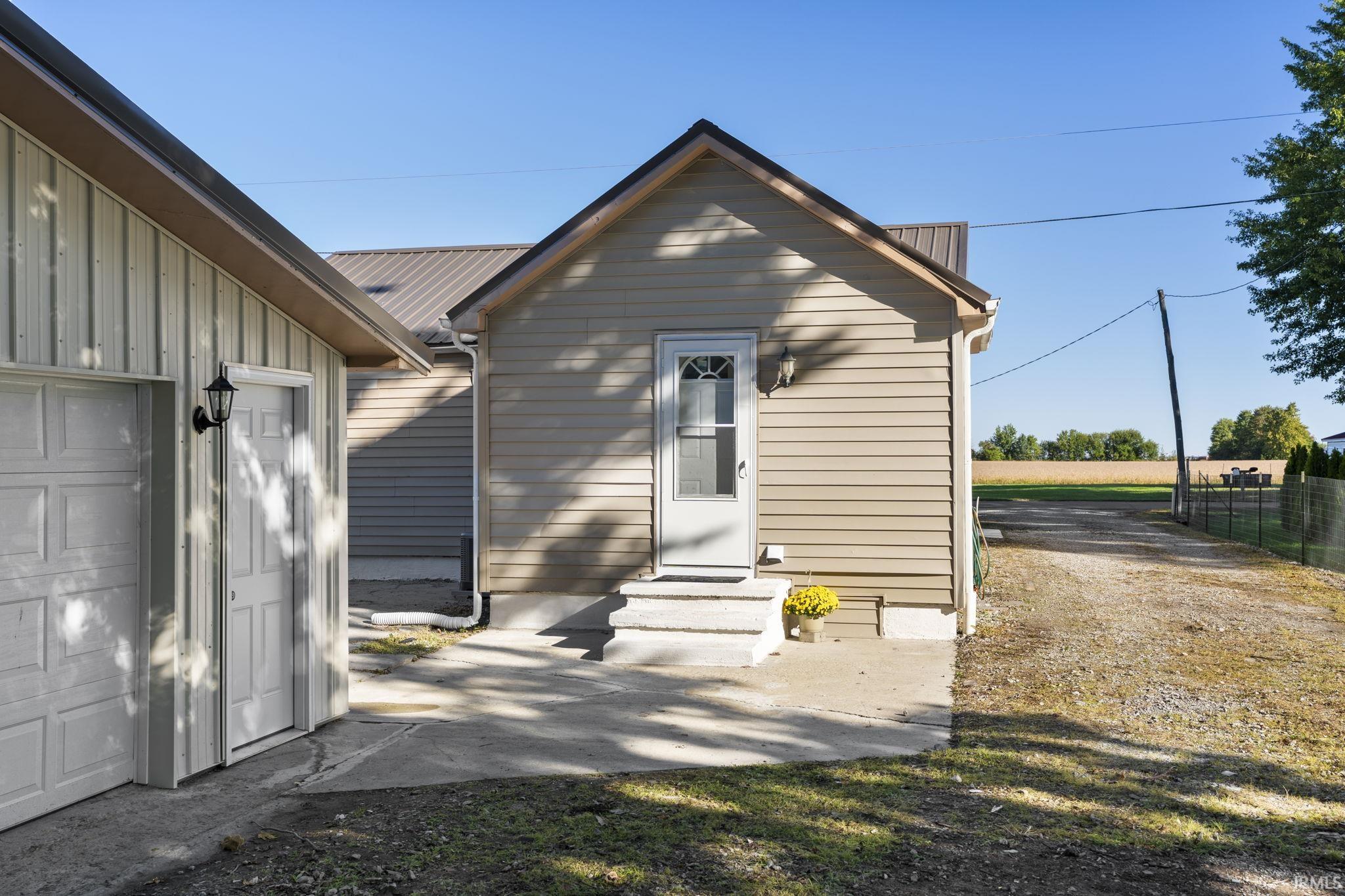 9193 E County Road 600
