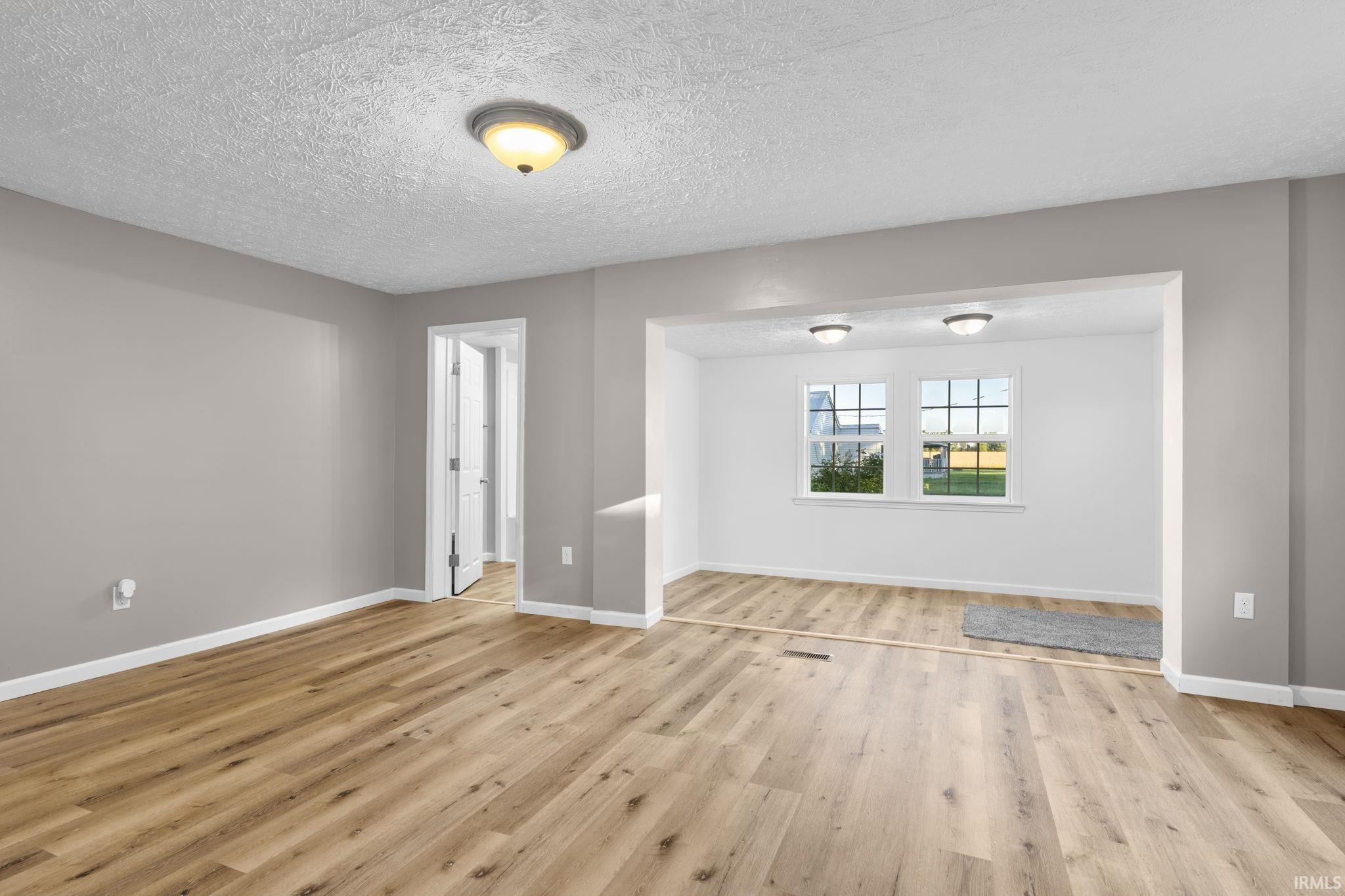 9193 E County Road 600