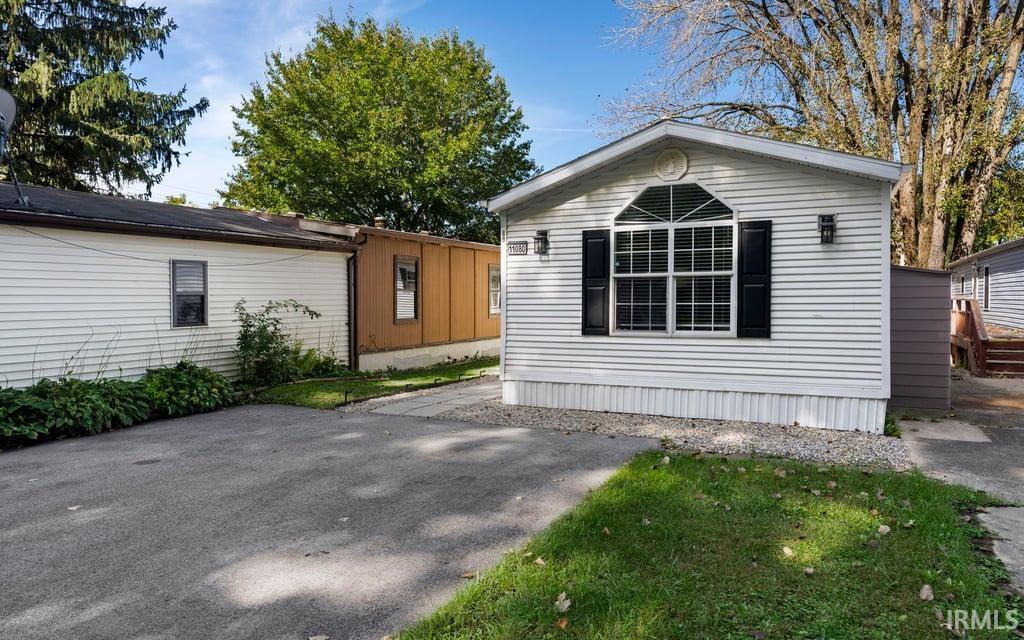 11080 N Landing Road