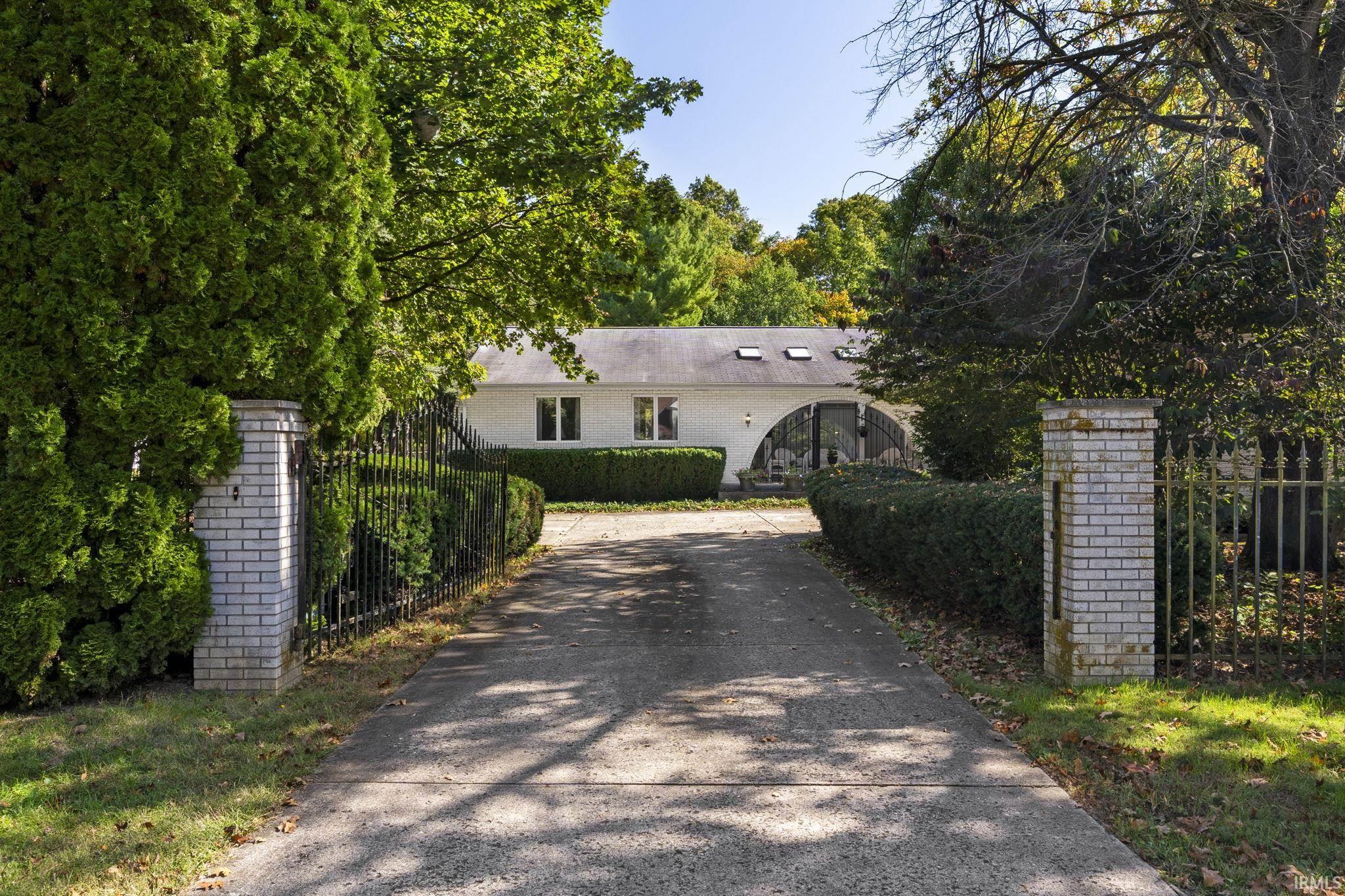 8402 Timber Lane