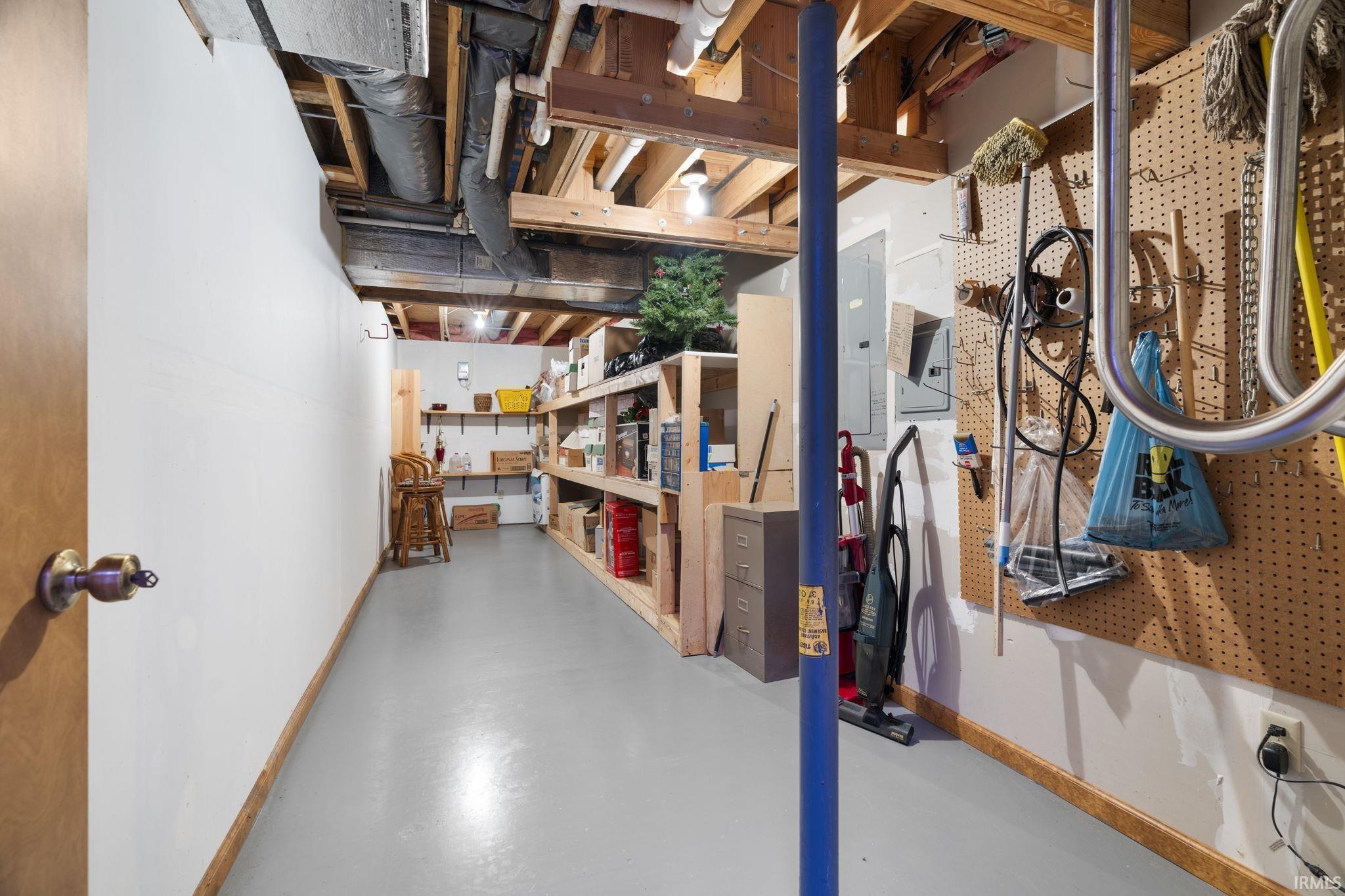 8402 Timber Lane