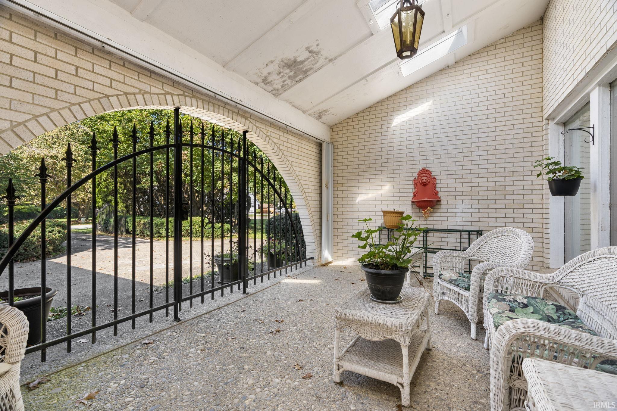 8402 Timber Lane