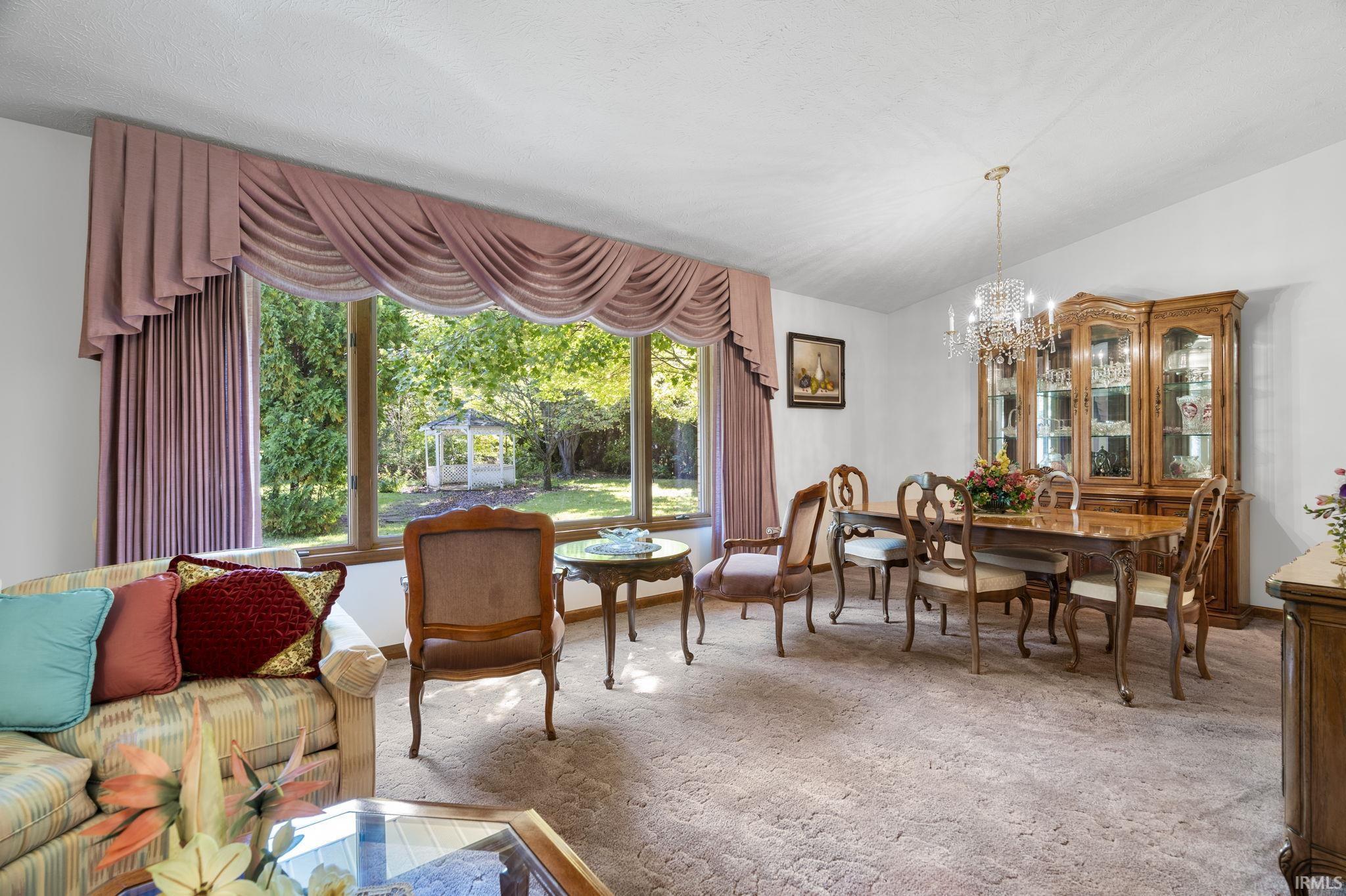 8402 Timber Lane