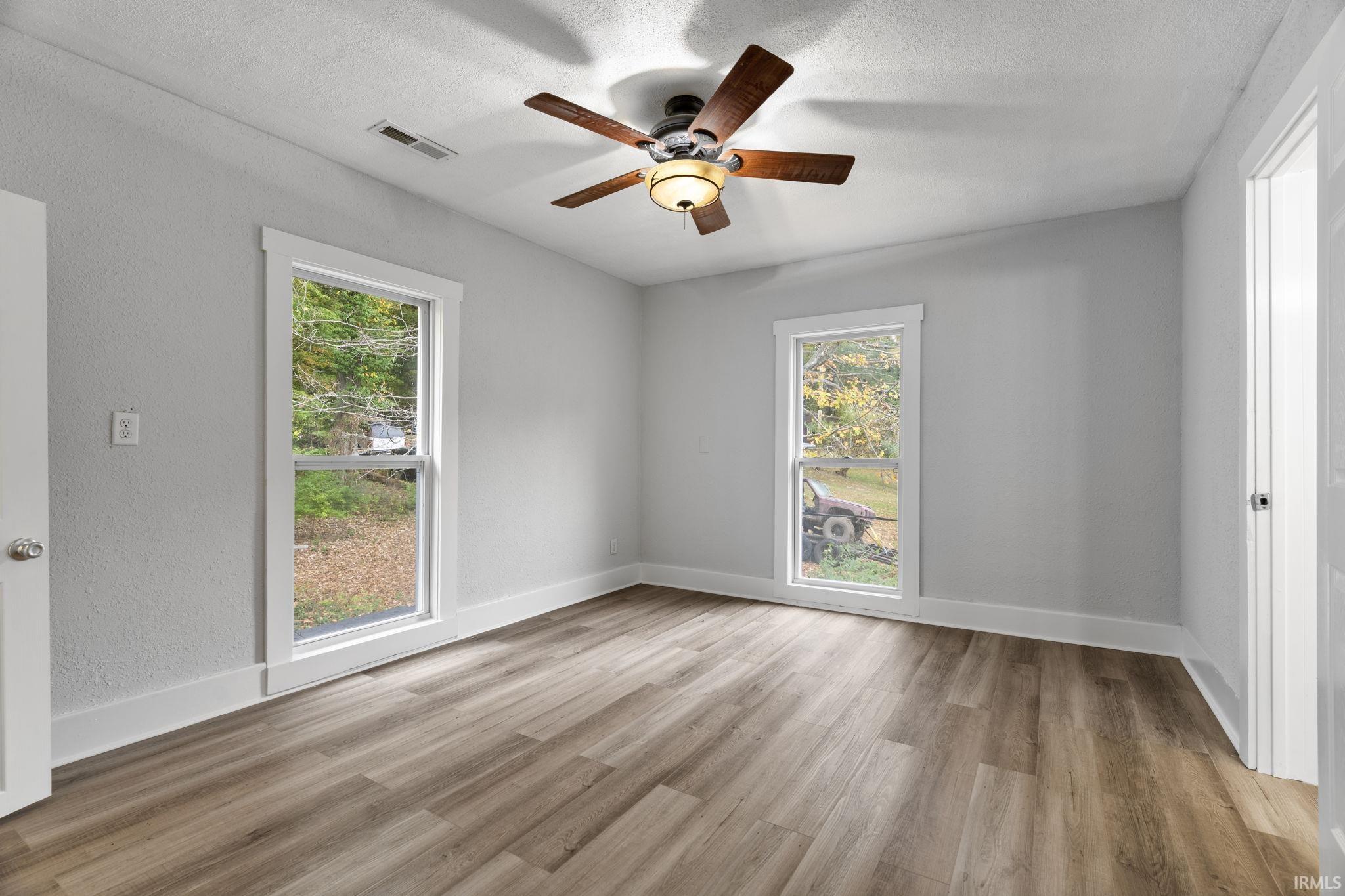 2672 S Stringtown Road
