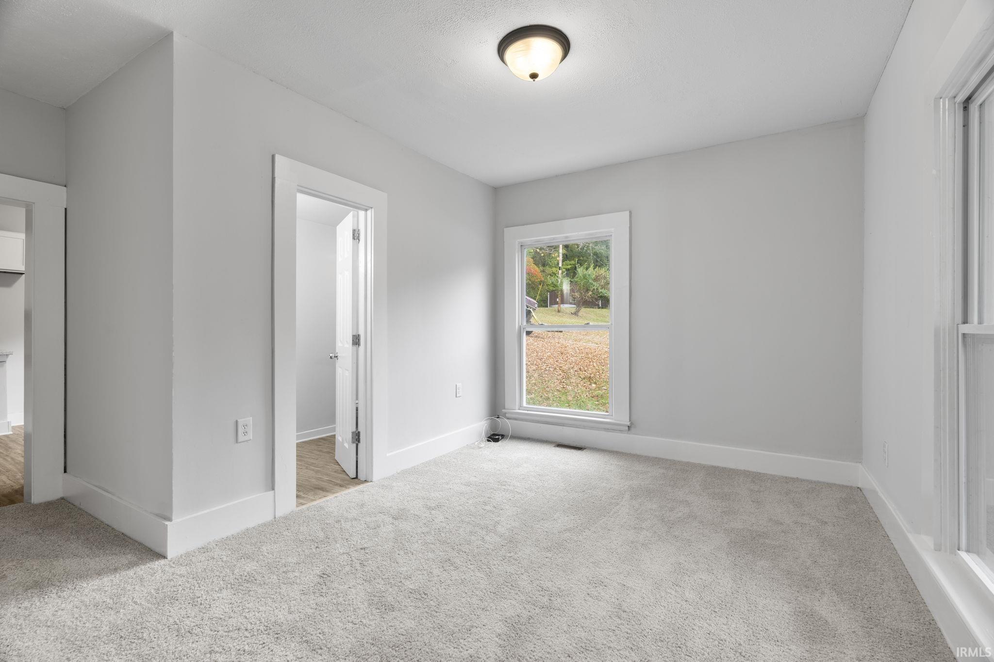 2672 S Stringtown Road