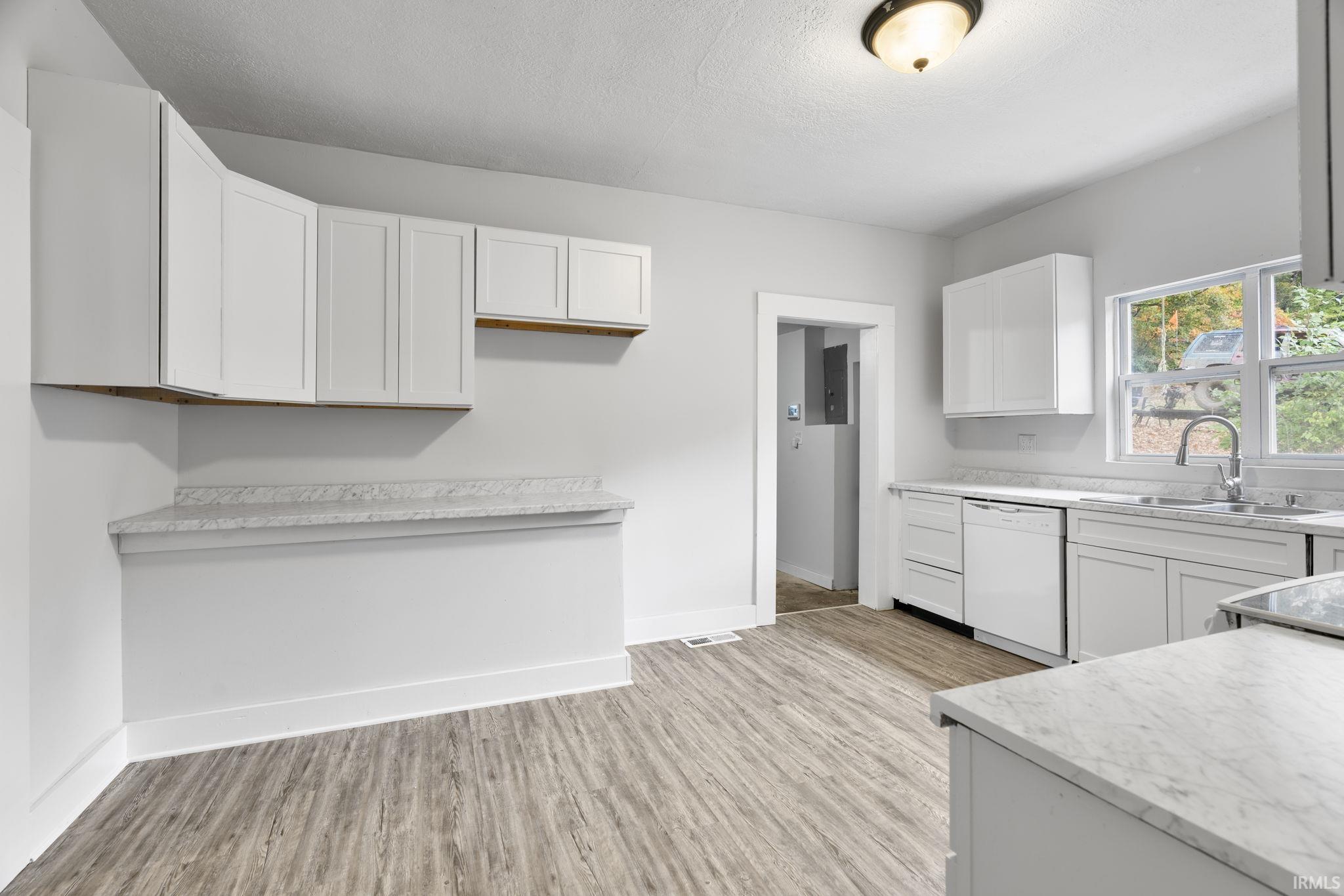 2672 S Stringtown Road