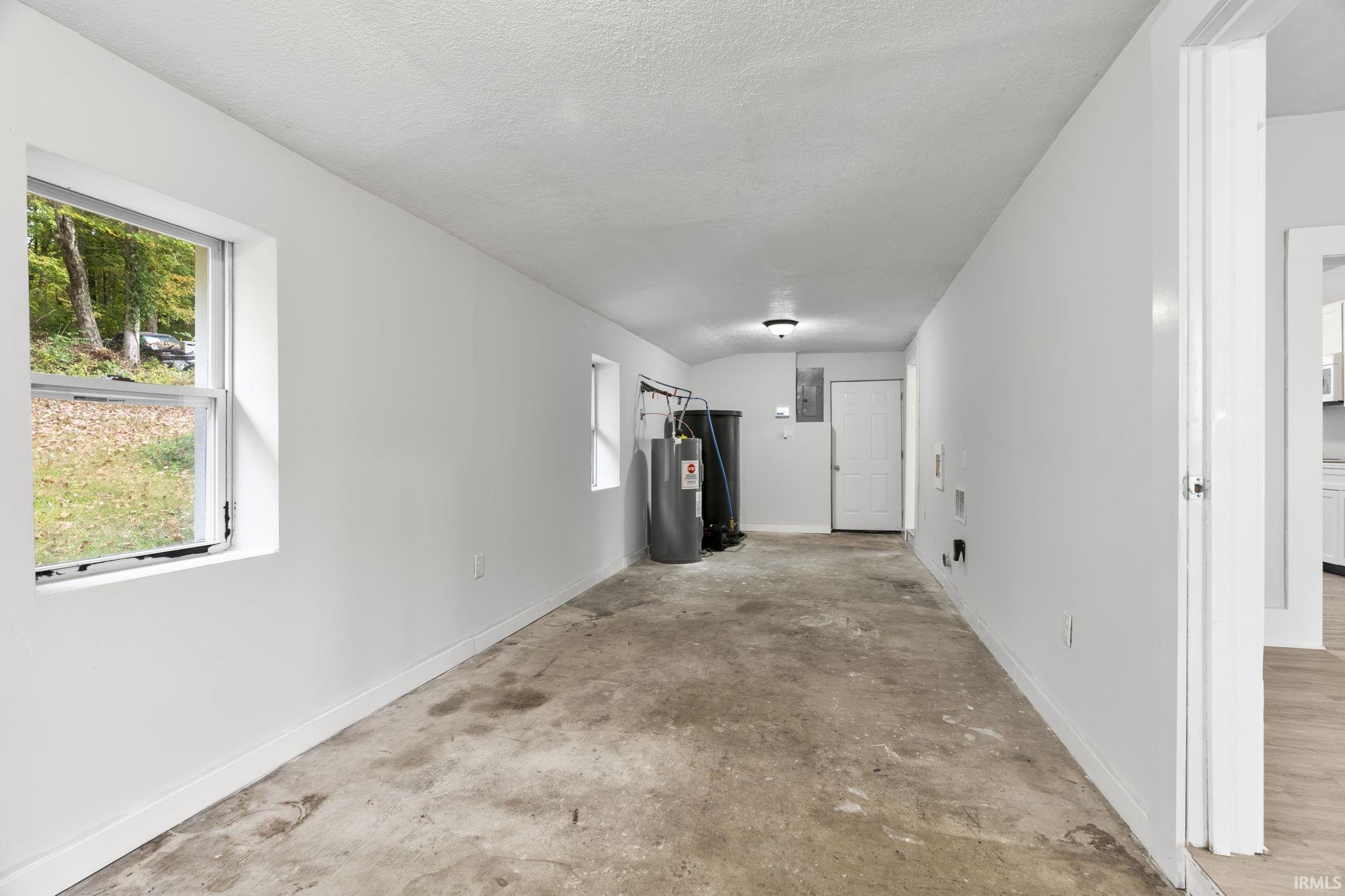2672 S Stringtown Road