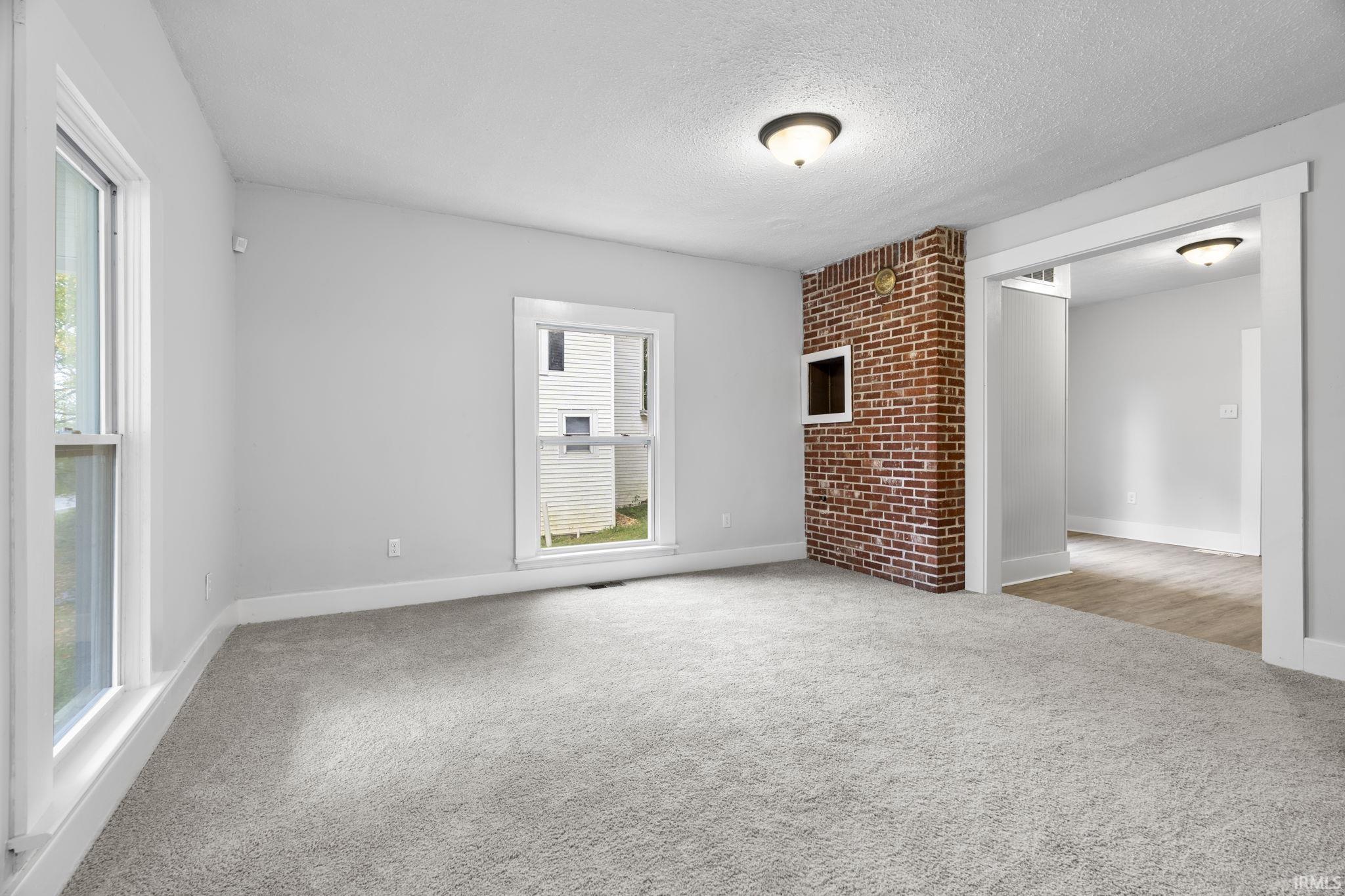 2672 S Stringtown Road