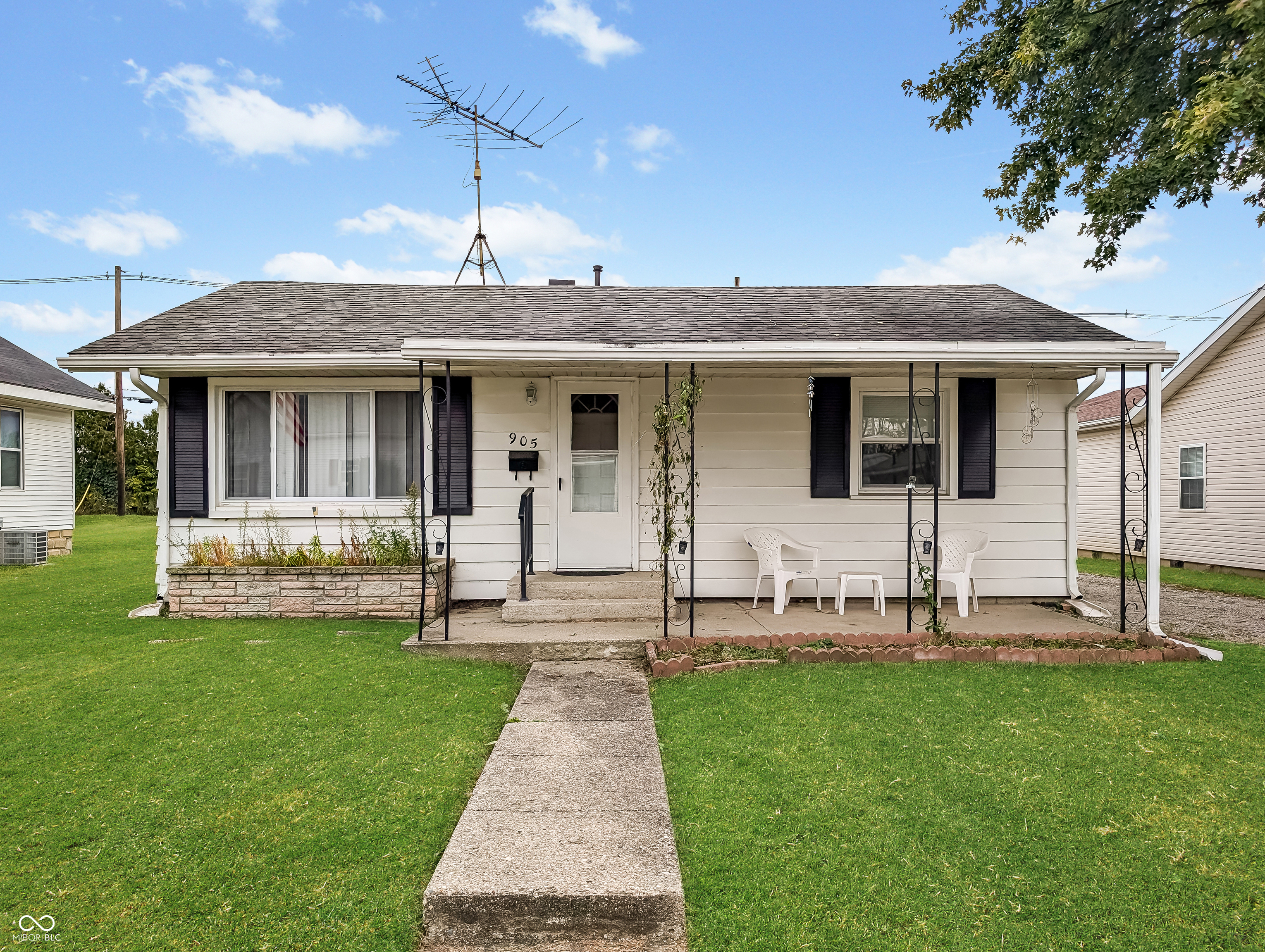 905 W Jefferson Street