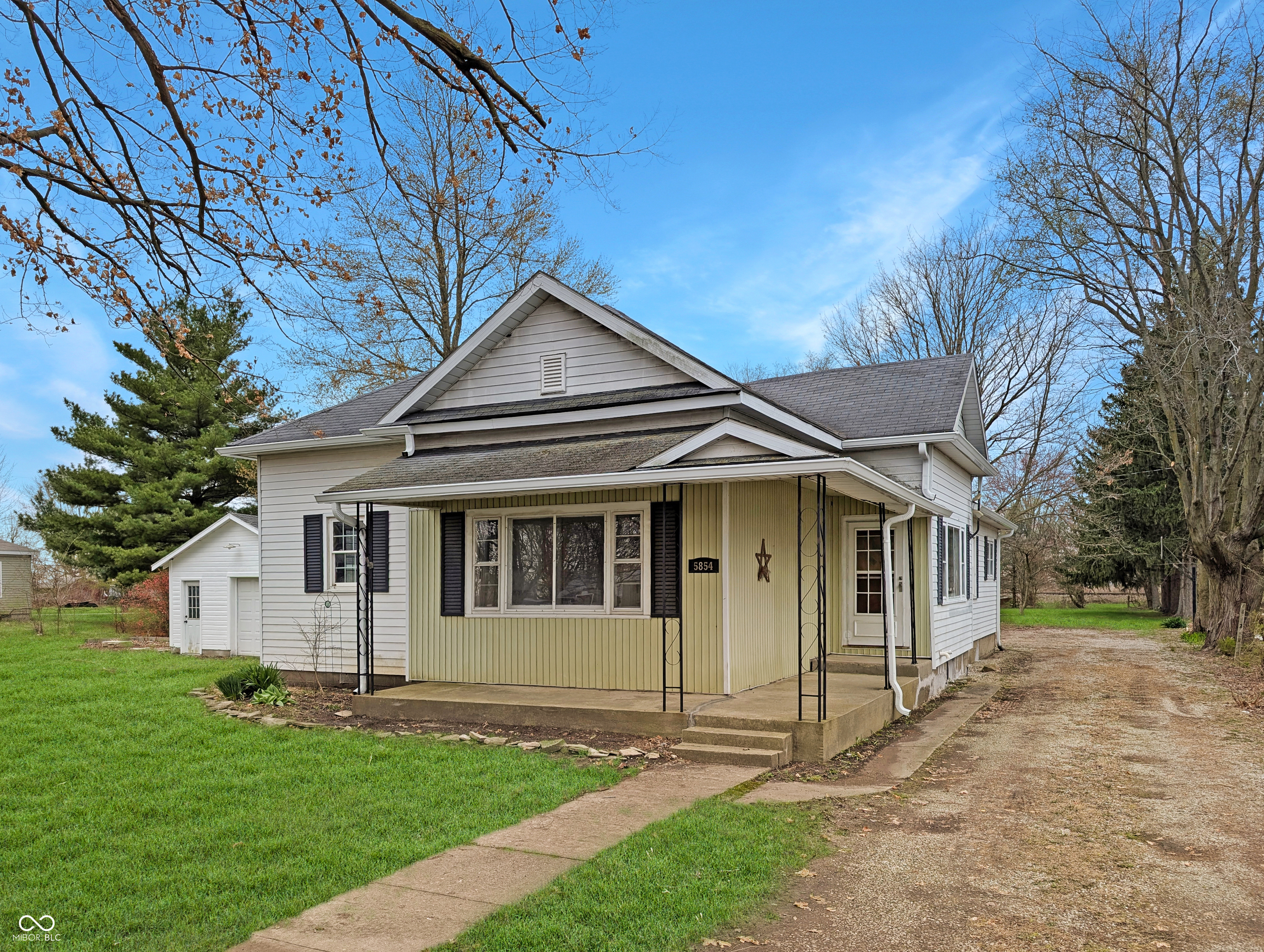 5854 N County Road 930 E