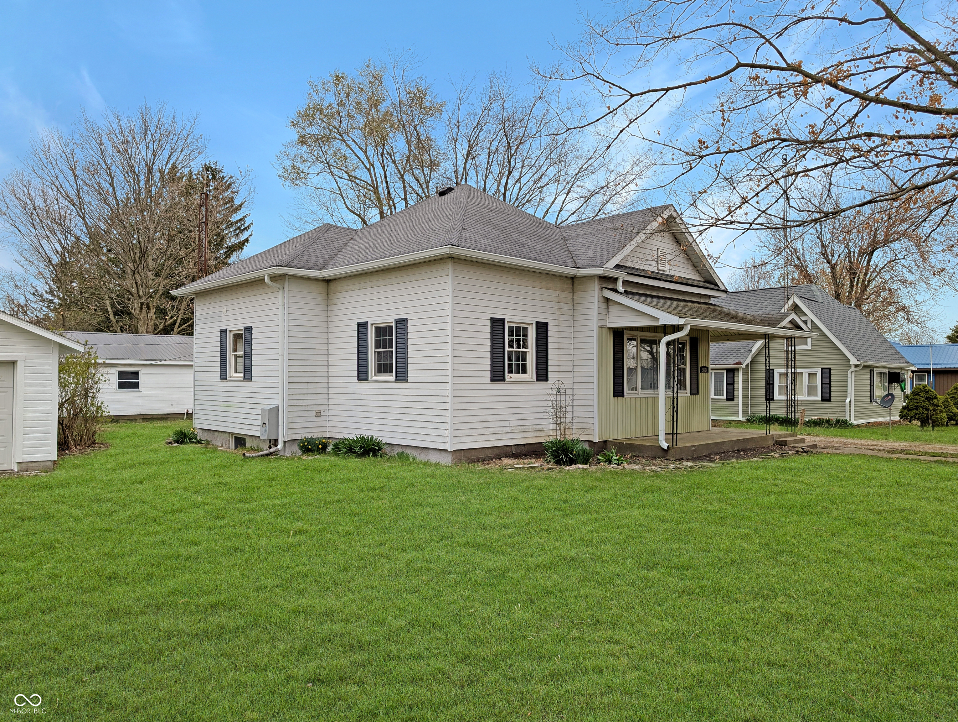 5854 N County Road 930 E
