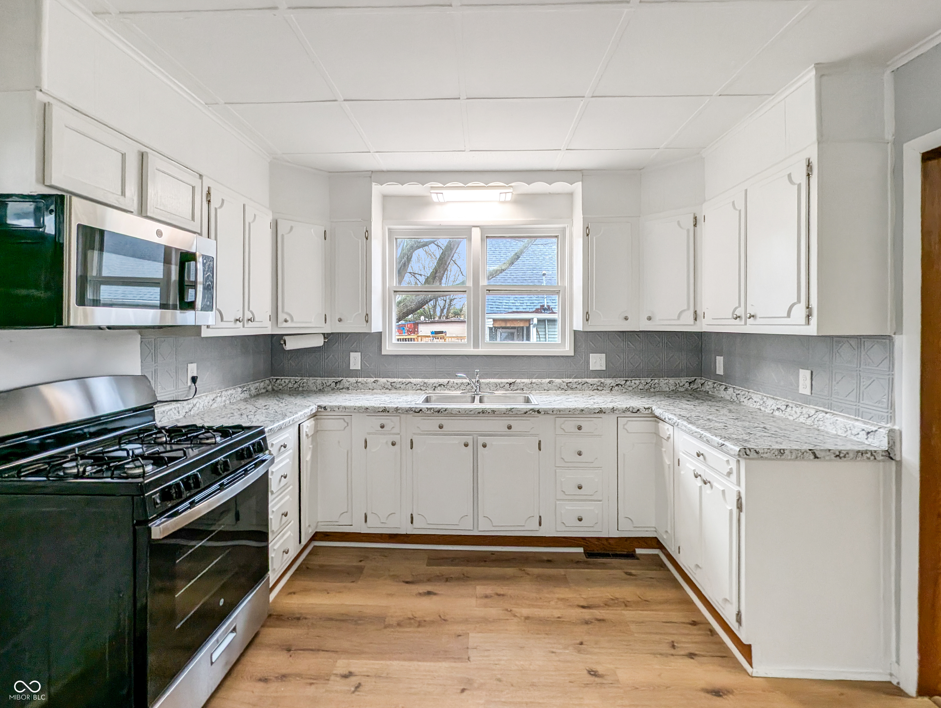 5854 N County Road 930 E