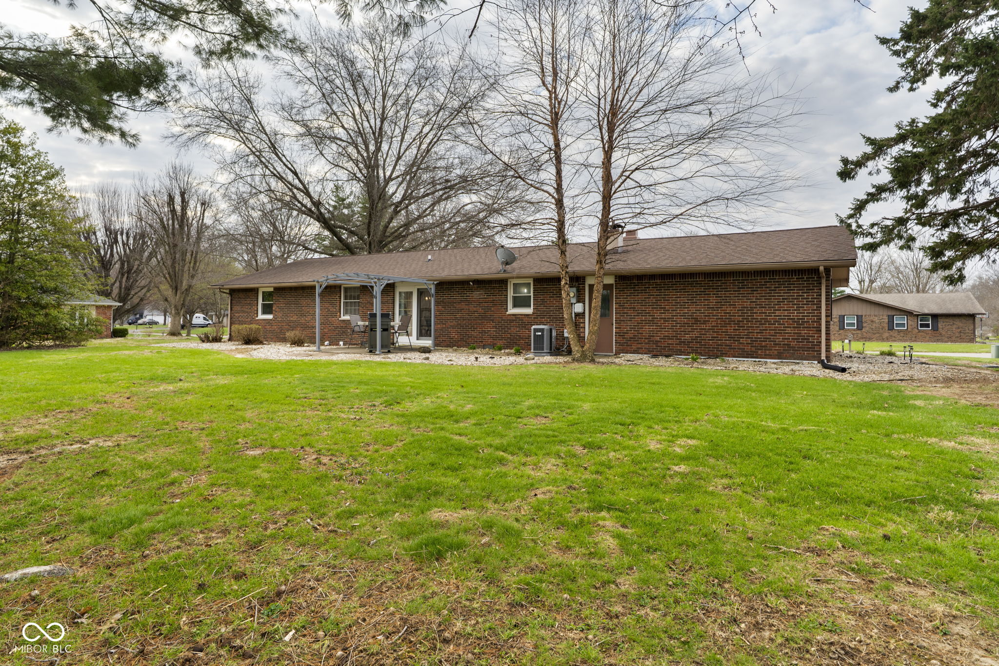 1448 N Lakeview Drive