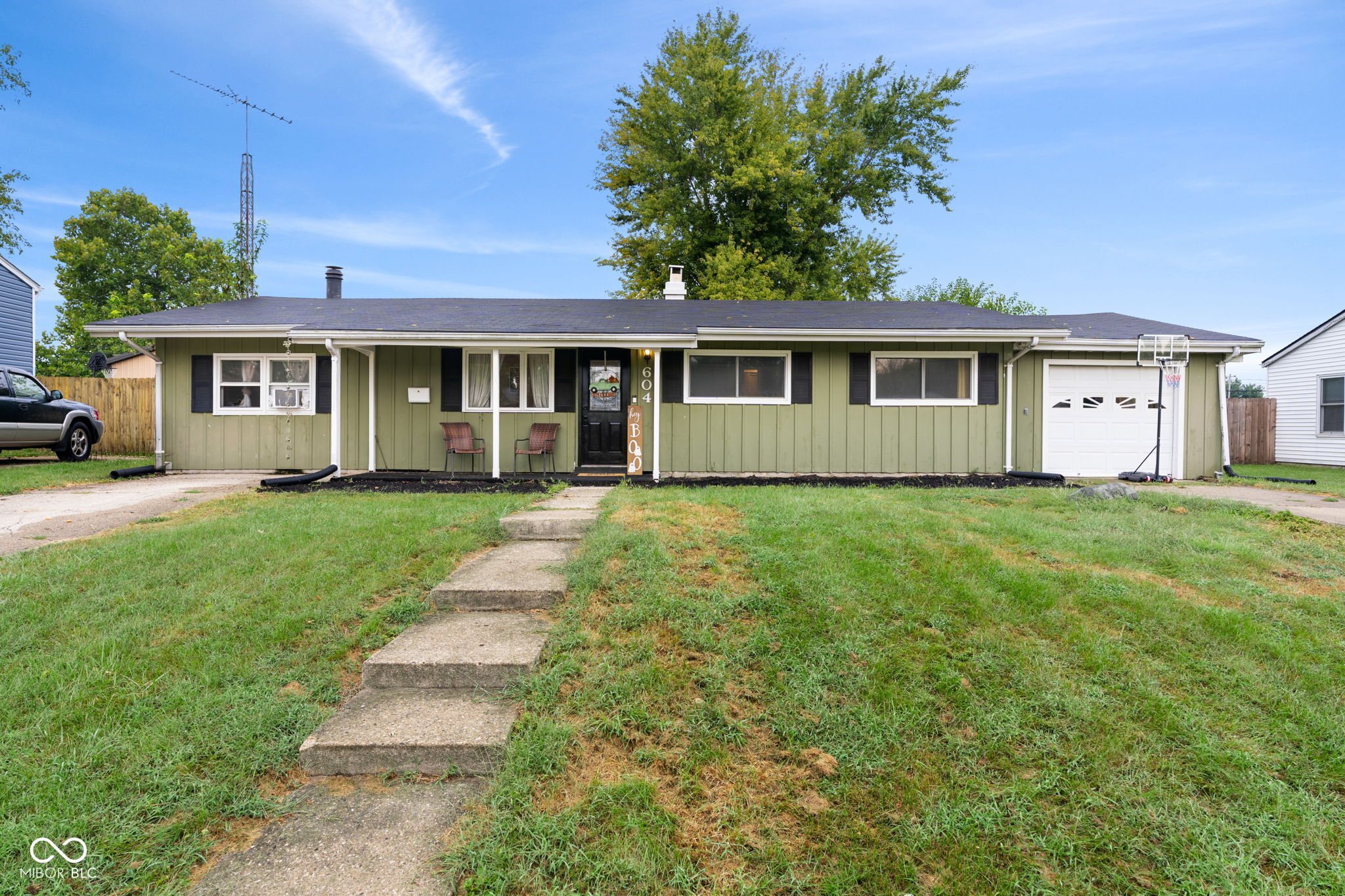 604 Center Drive