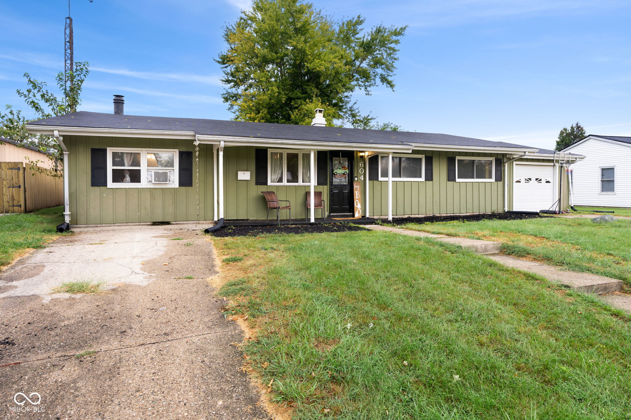 604 Center Drive