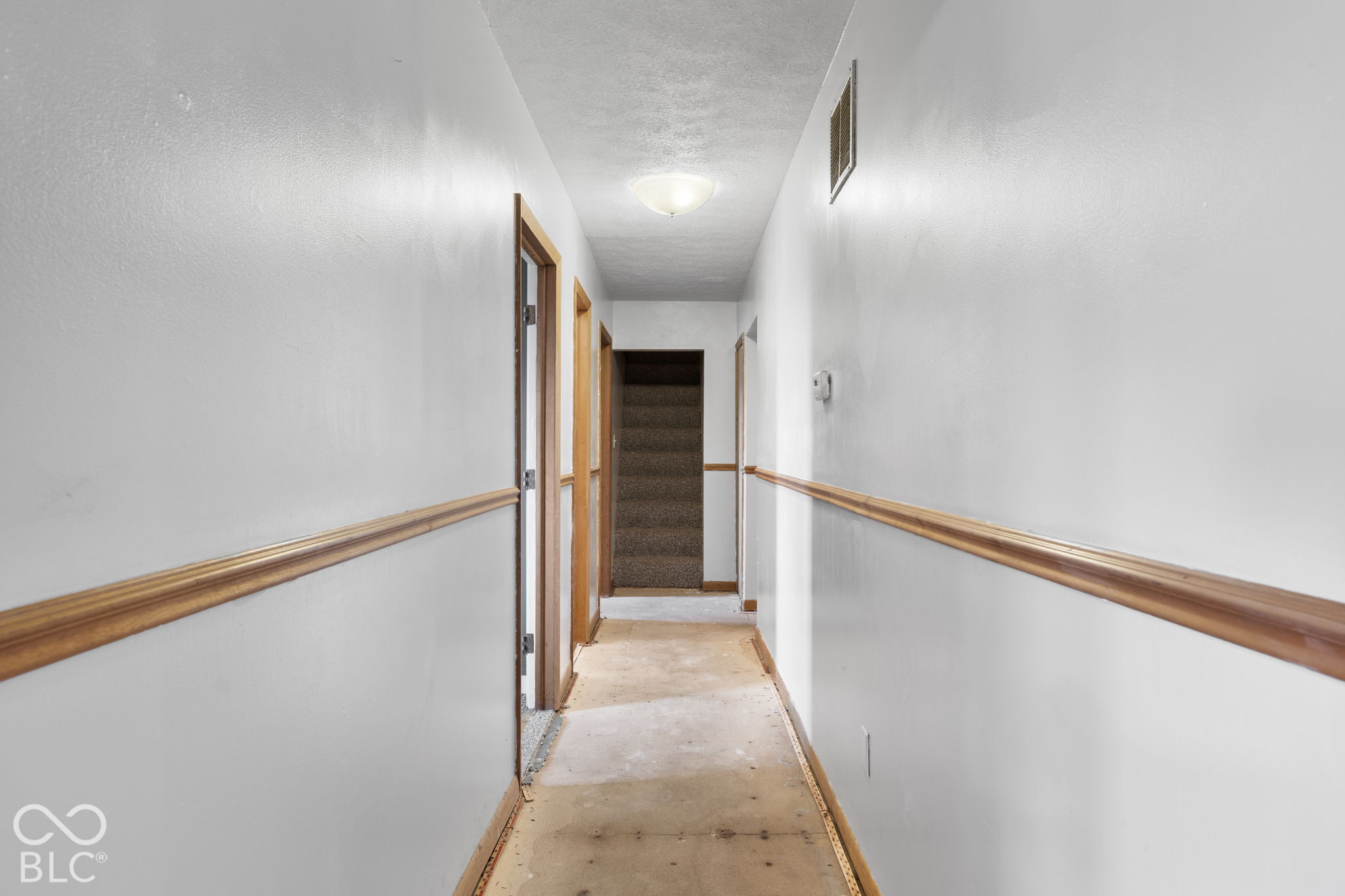 9440 Morrison