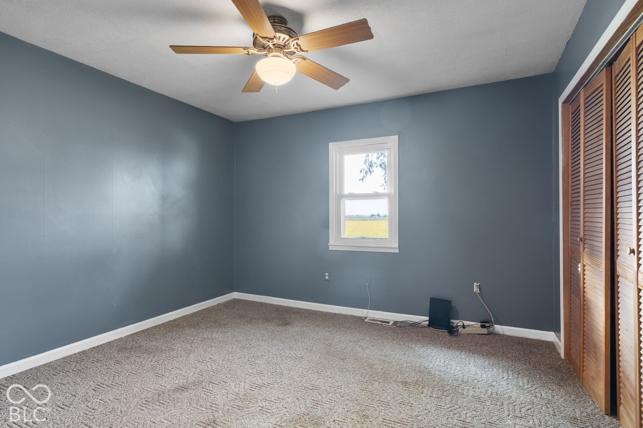 9440 Morrison