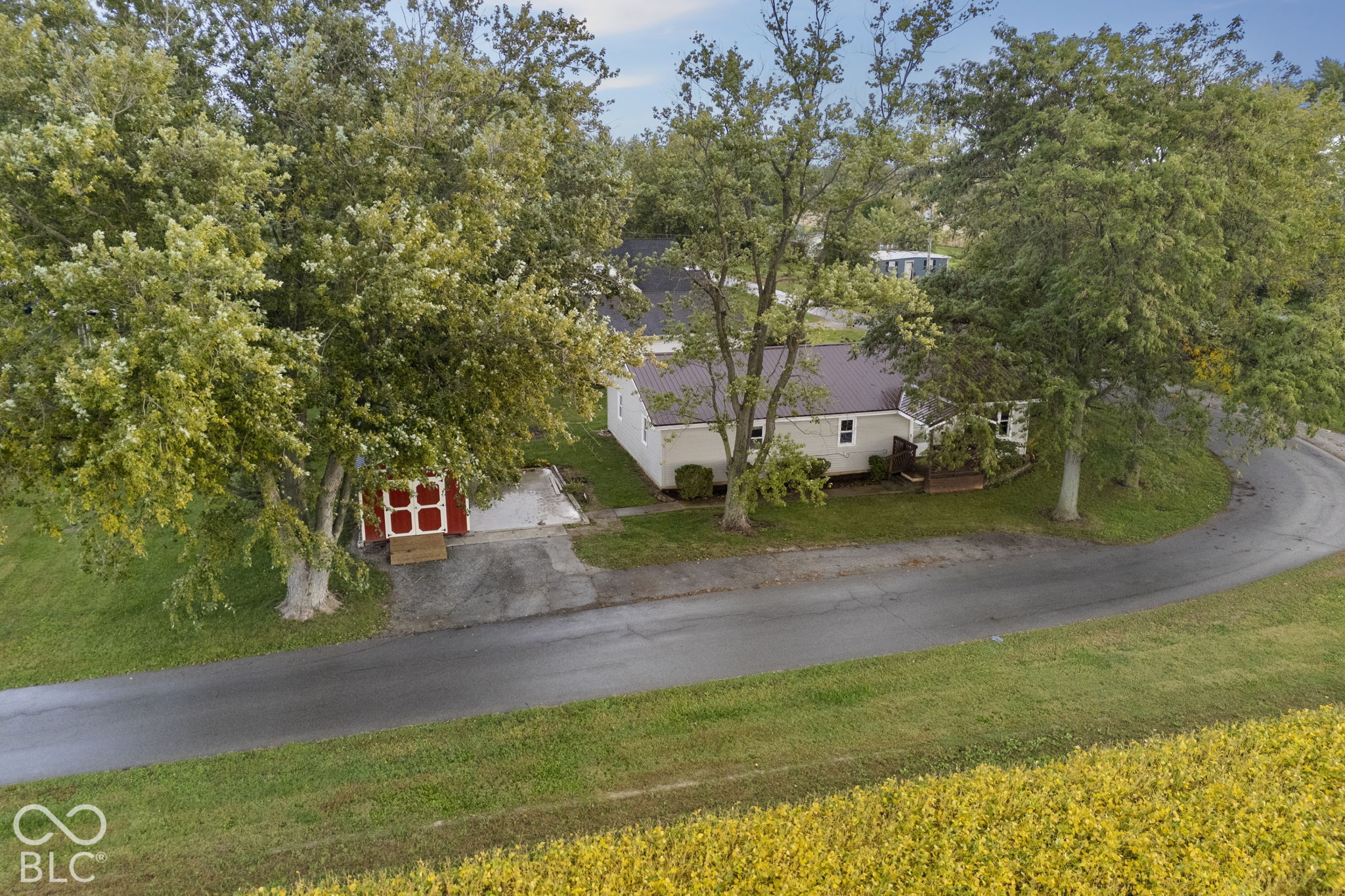 9440 Morrison