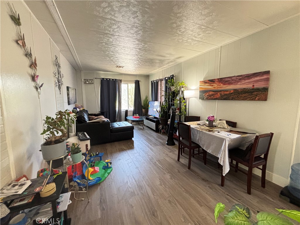 455 E 7th Street 24