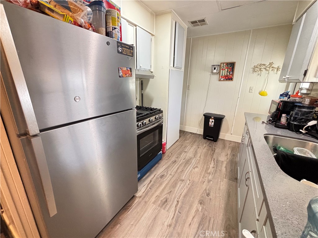 455 E 7th Street 24