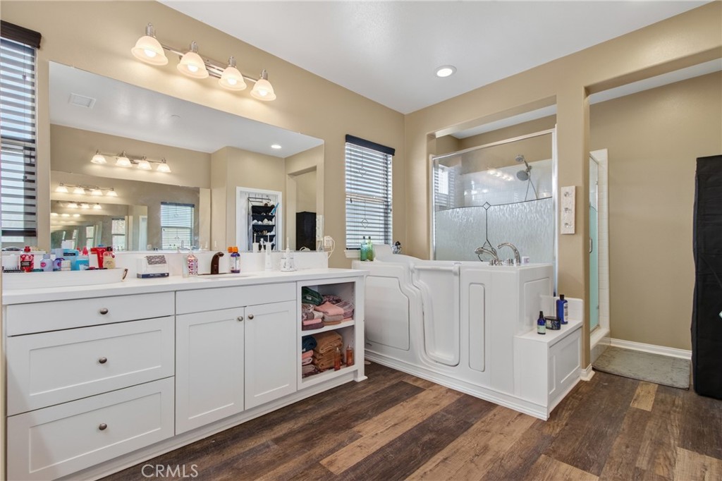 27867 Huron Court