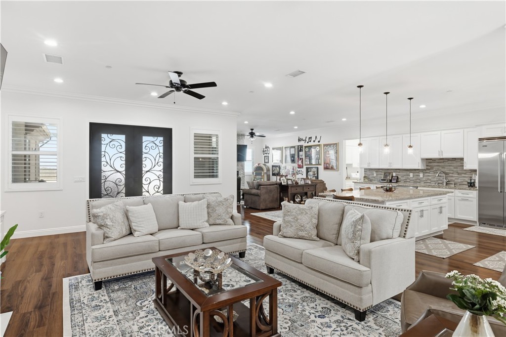 20451 Paseo Montana